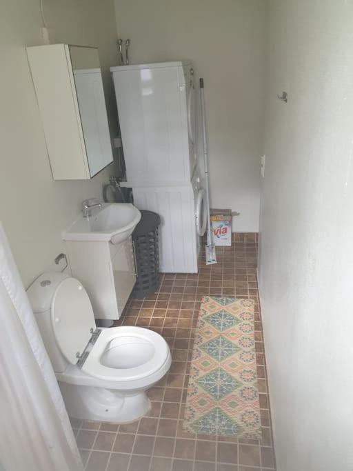 2 bedroom apartment in Sollentuna near bus and train stop view 5