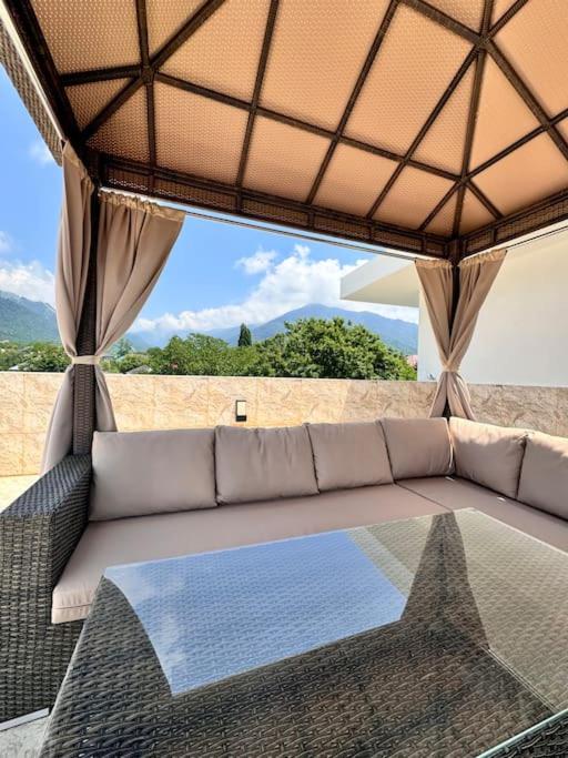 Mountain View Villa