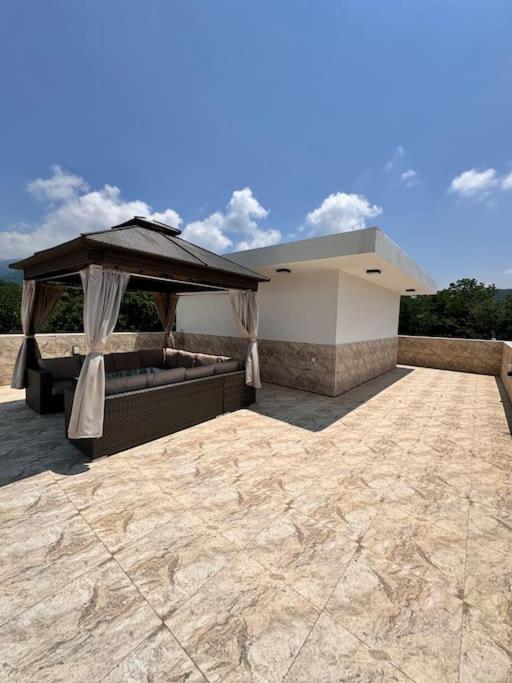 Mountain View Villa
