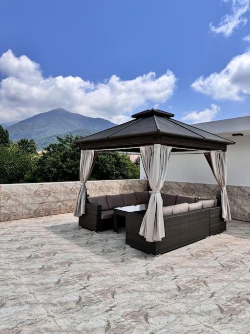 Mountain View Villa