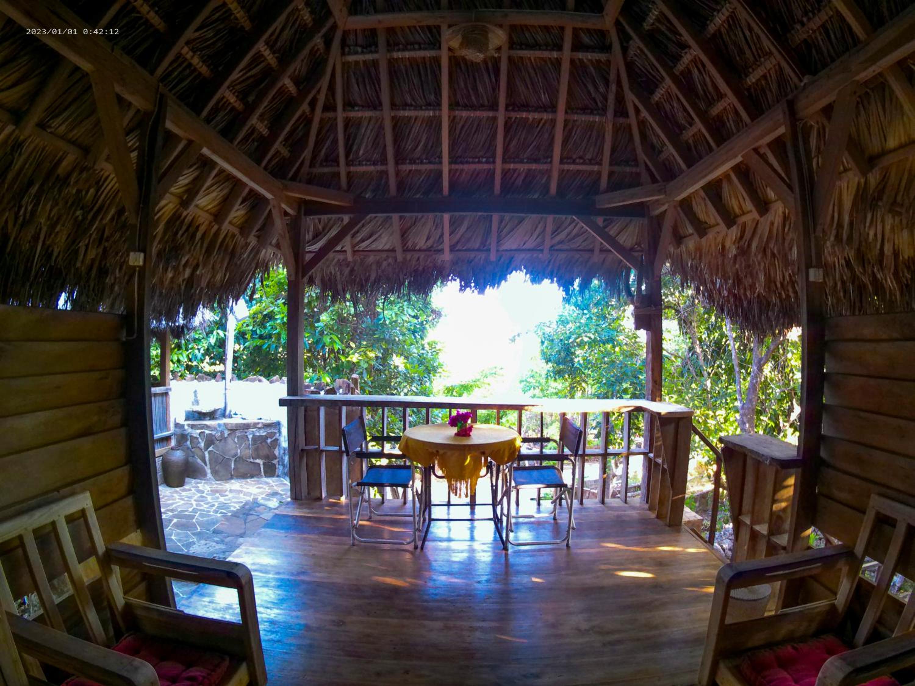 Utopia Rote Lodge