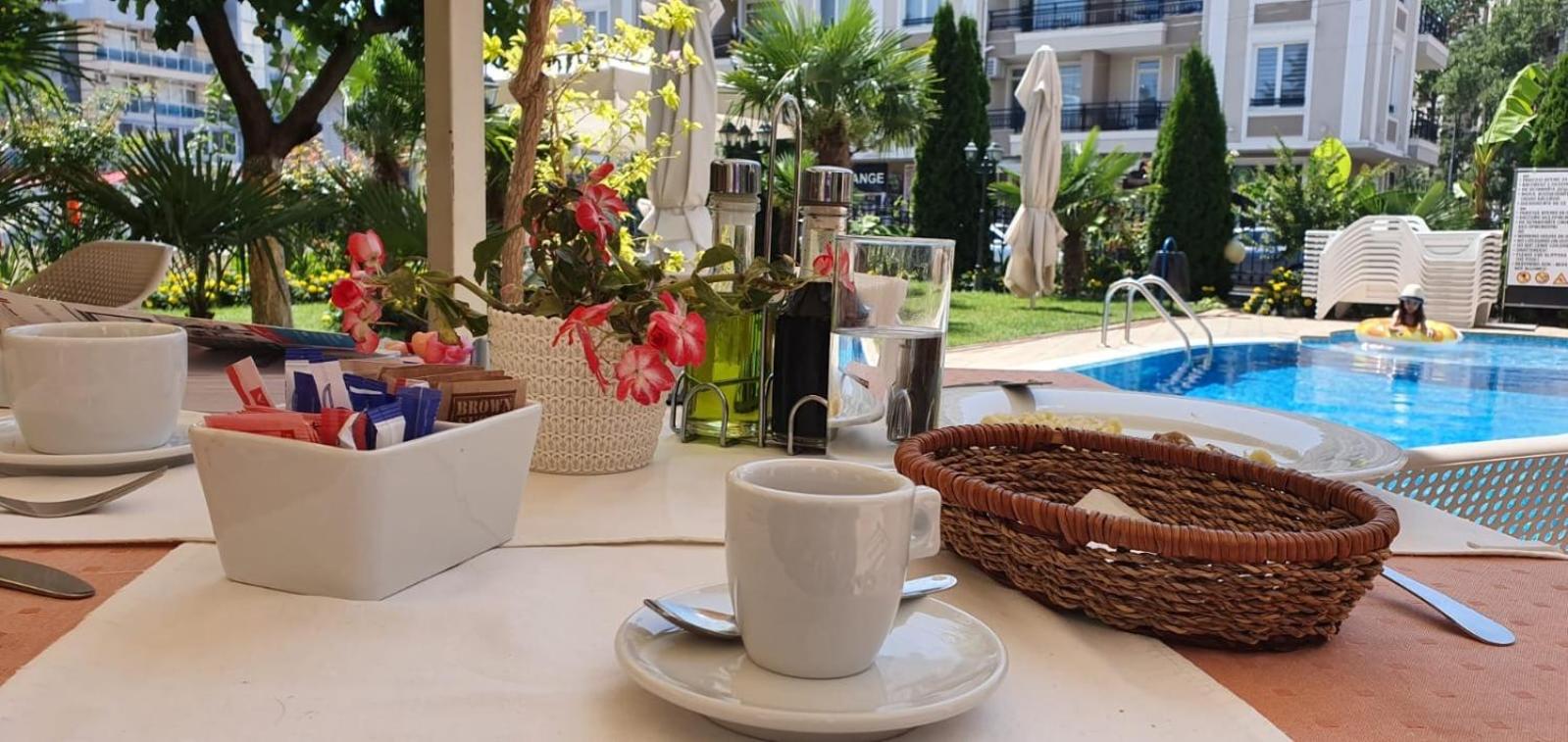 The Love Nest - 1BD Apartment in Sunny Beach by Flat Mаnаger