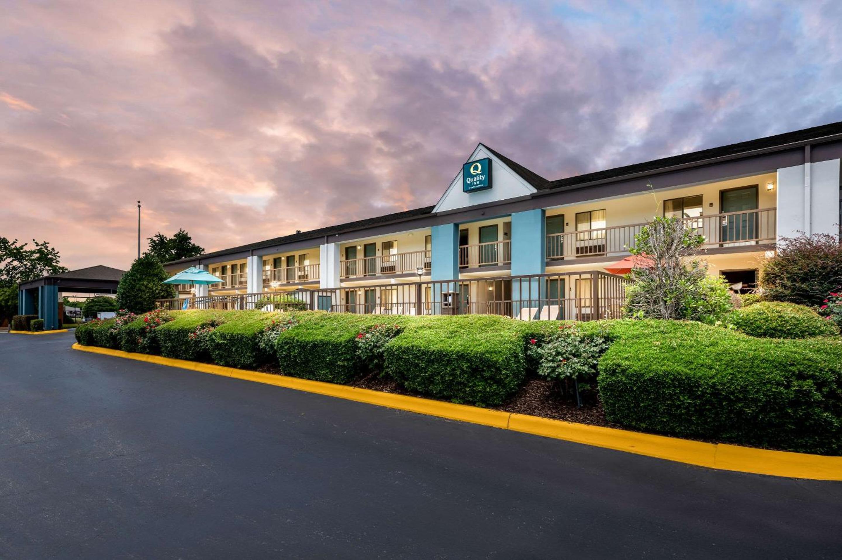 Quality Inn Pelham I-65 exit 246 - Property Image 21