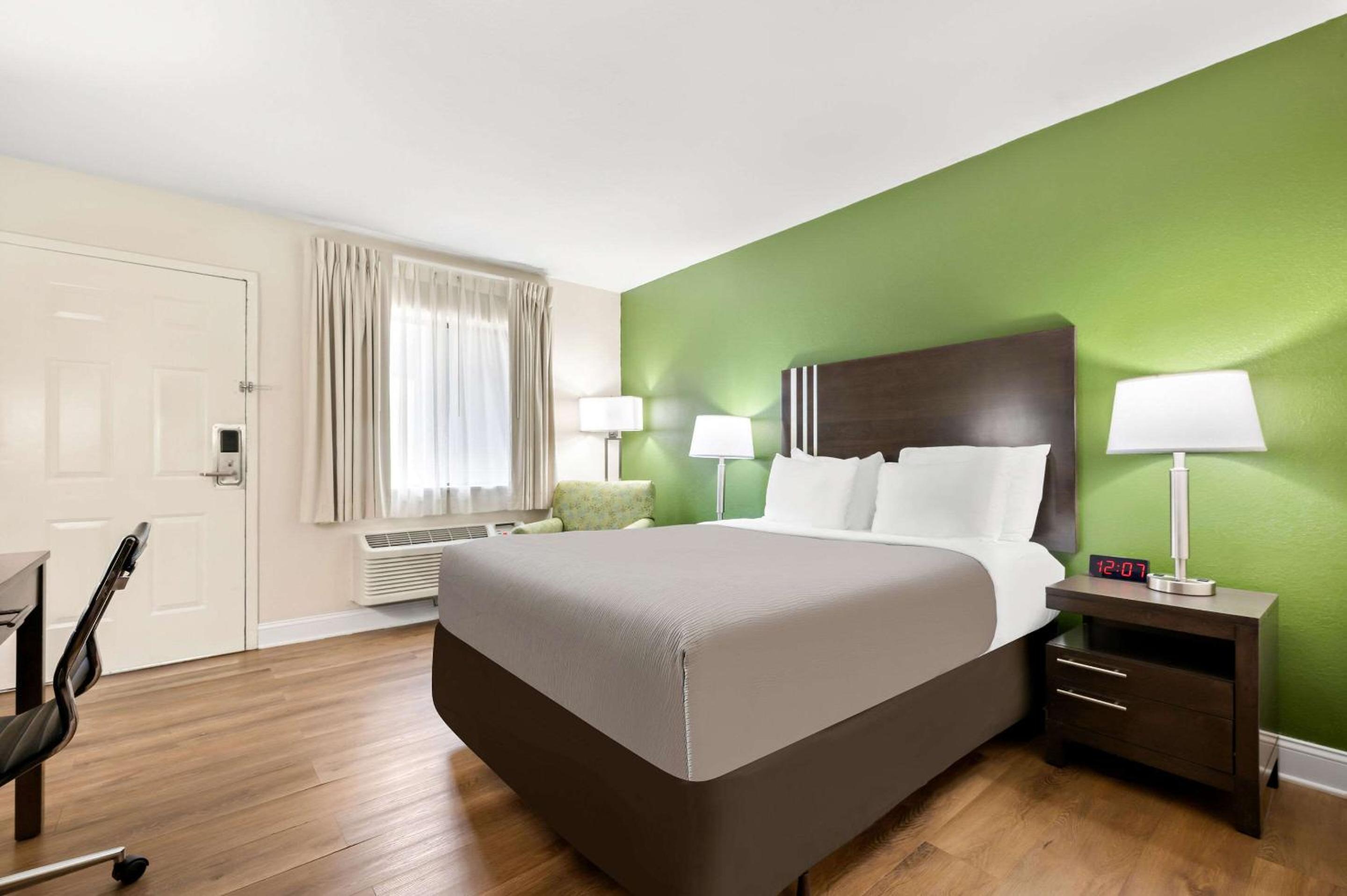 Quality Inn Pelham I-65 exit 246 - Property Image 12