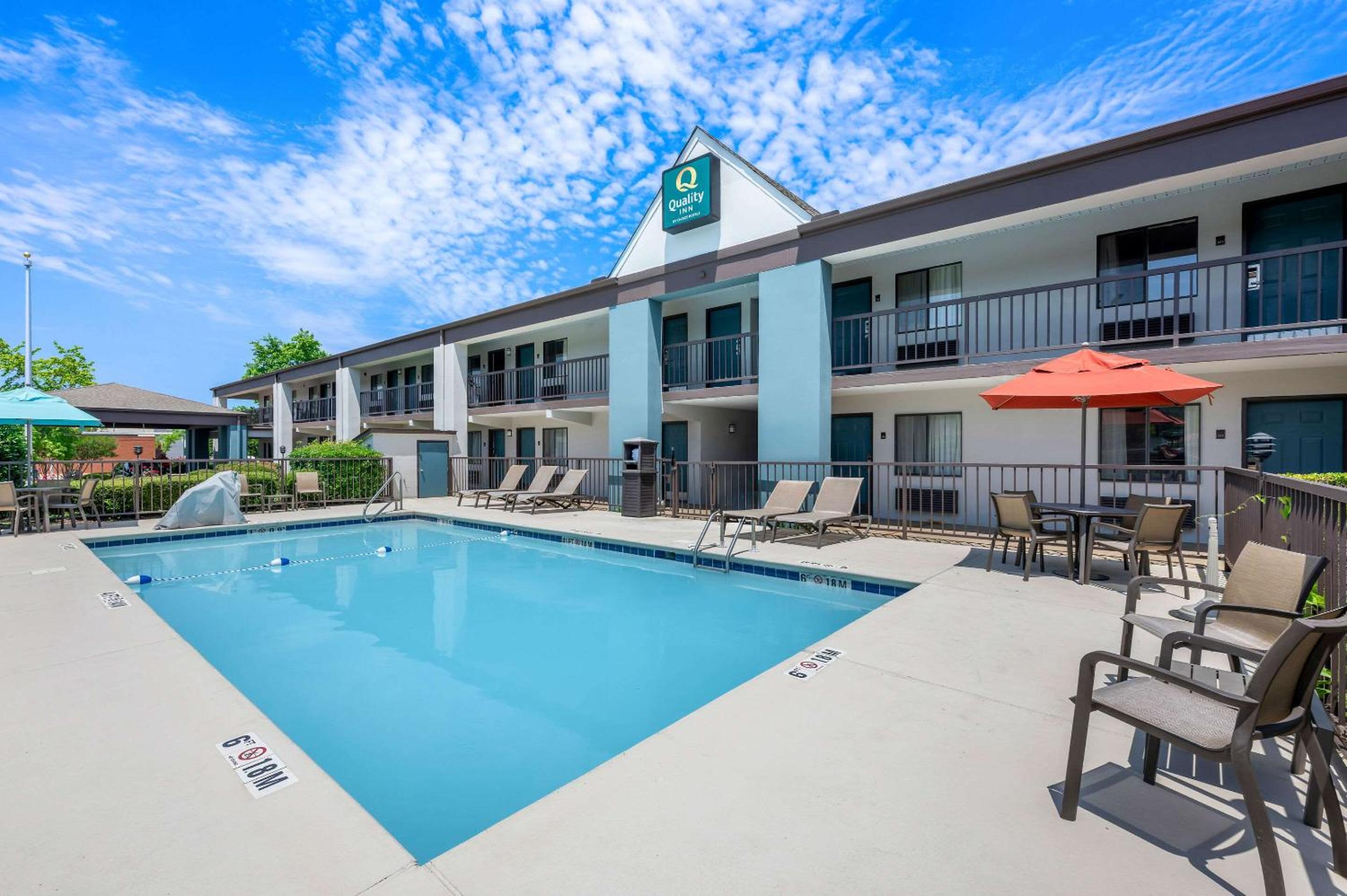 Quality Inn Pelham I-65 exit 246 - Property Image 17