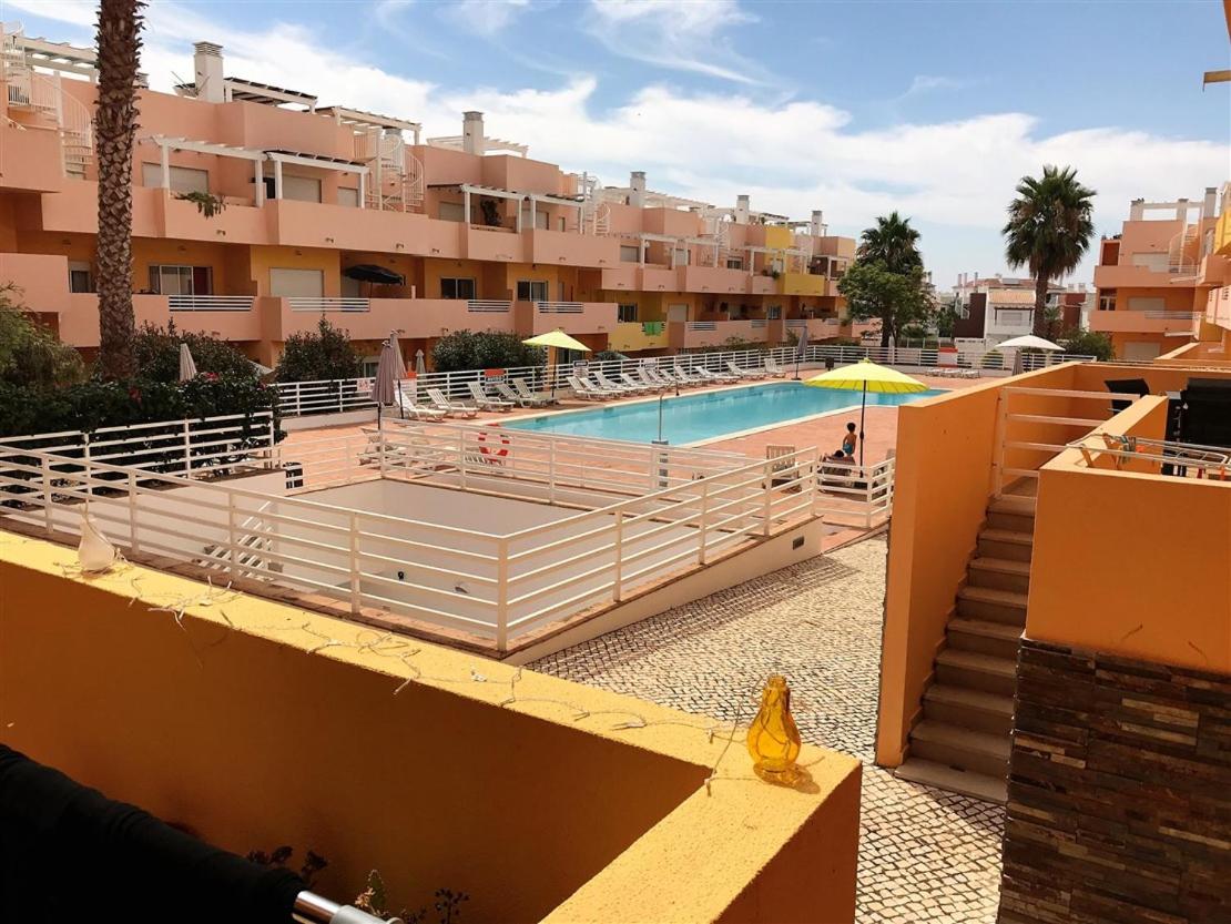 Terry - 2 Bed 2 Bath Ground Floor Apartment with Direct Access to the Communal Pool