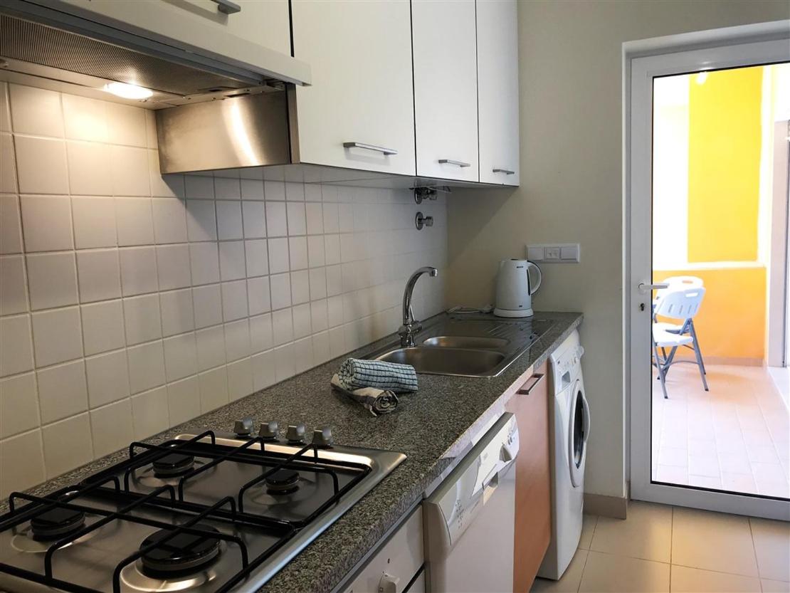 Terry - 2 Bed 2 Bath Ground Floor Apartment with Direct Access to the Communal Pool
