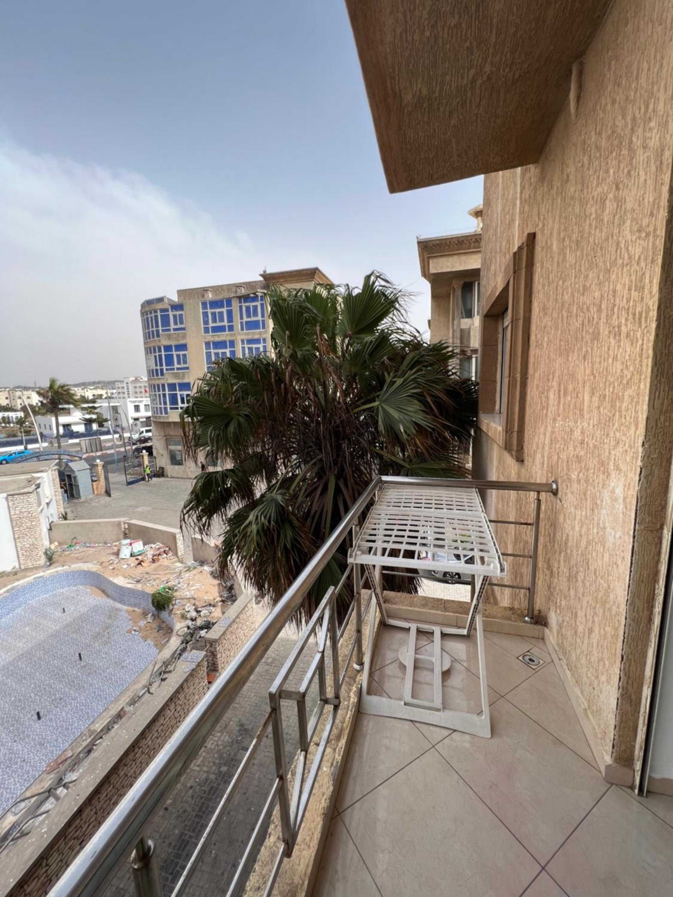 Seaside Serenity 5 stars location free parking 2 min to the beach view 2
