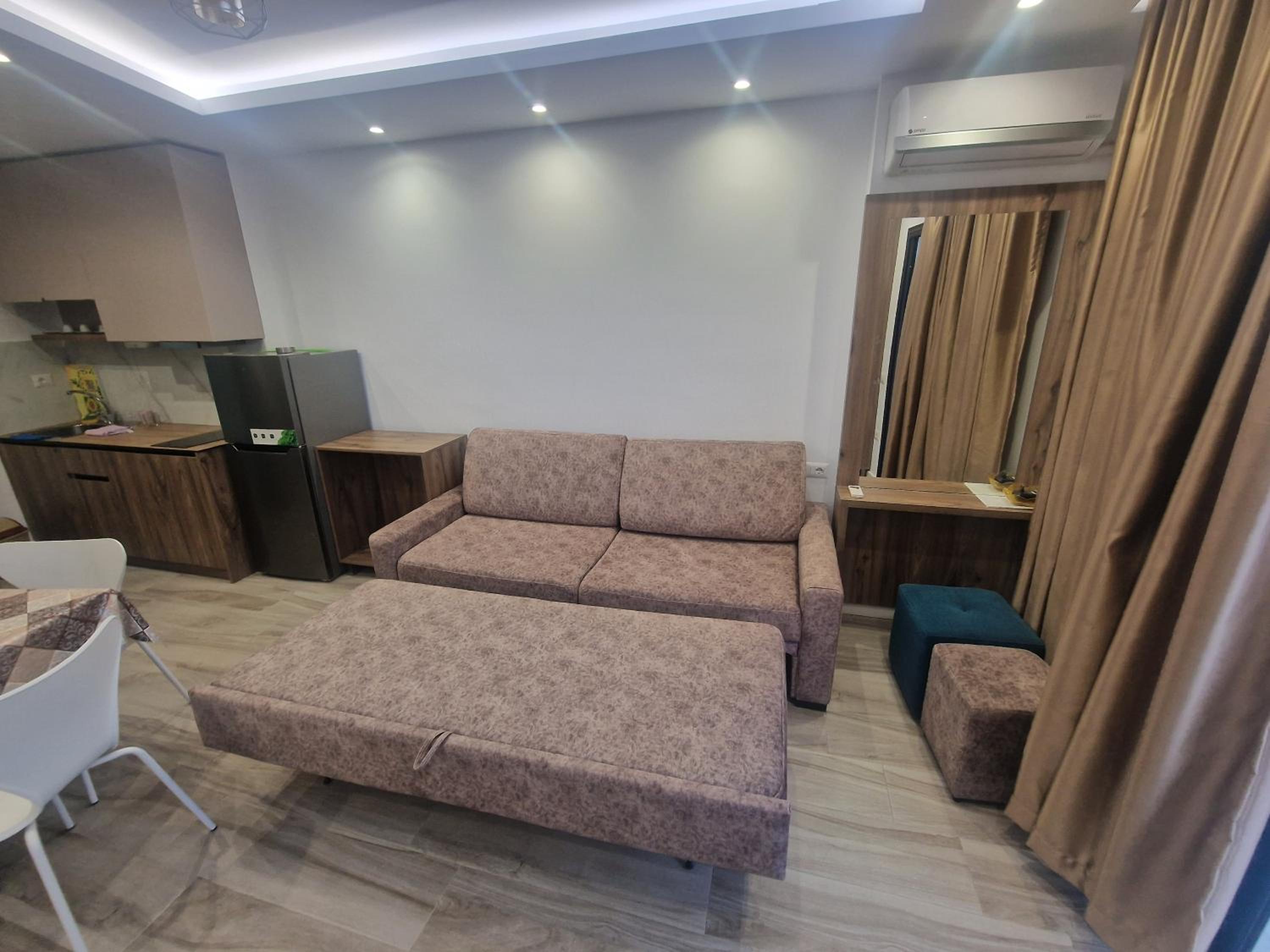 Joanna Suites