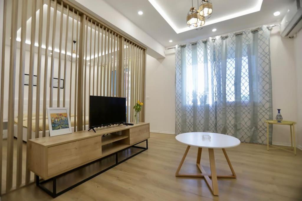 Helianthus, by Bloom Apartments in Central Tirana