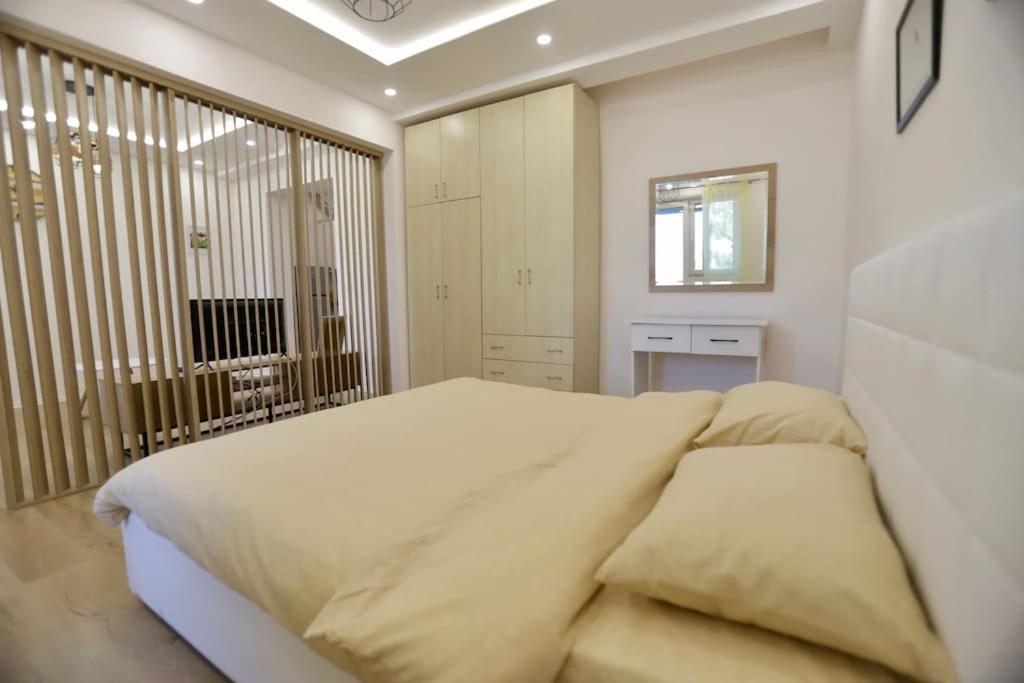 Helianthus, by Bloom Apartments in Central Tirana