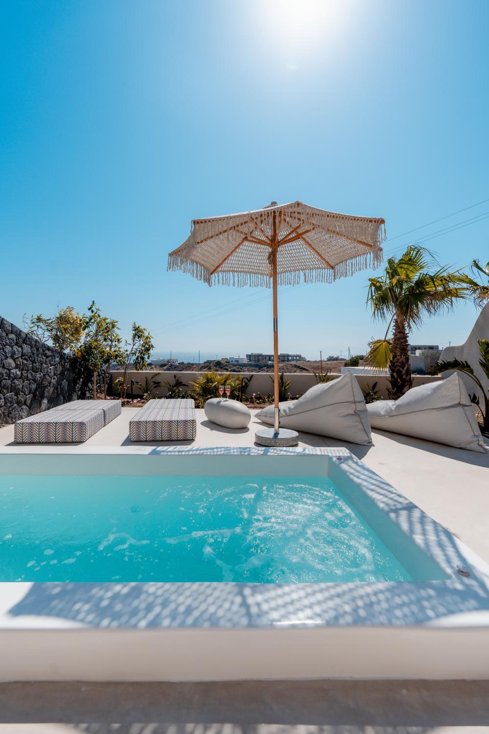 Halo Santorini - Living Experience photo 4