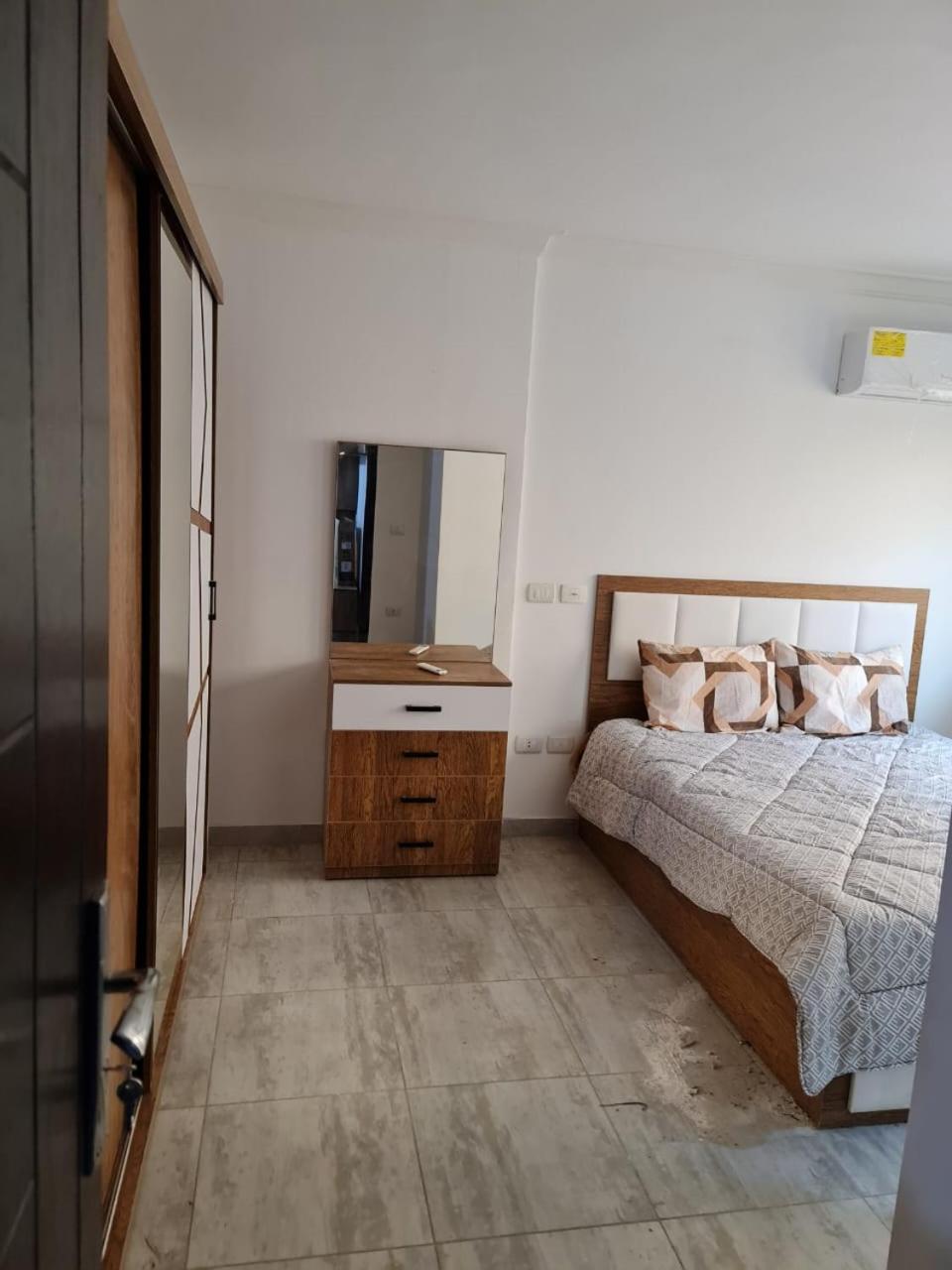 Spacious flat in mirrage maadi