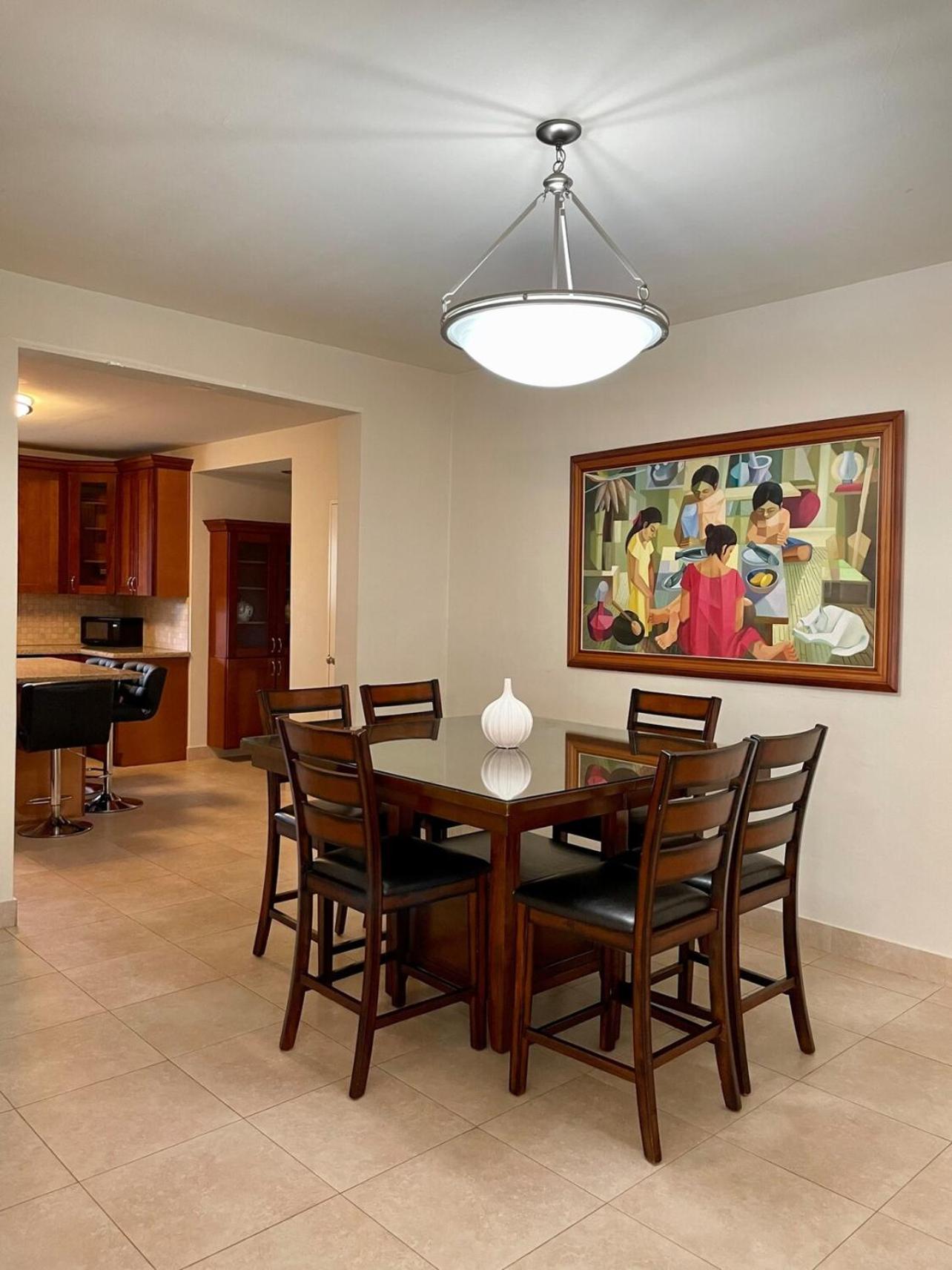 Spacious 4BD25BA Retreat Near Hospital & Tumon view 4