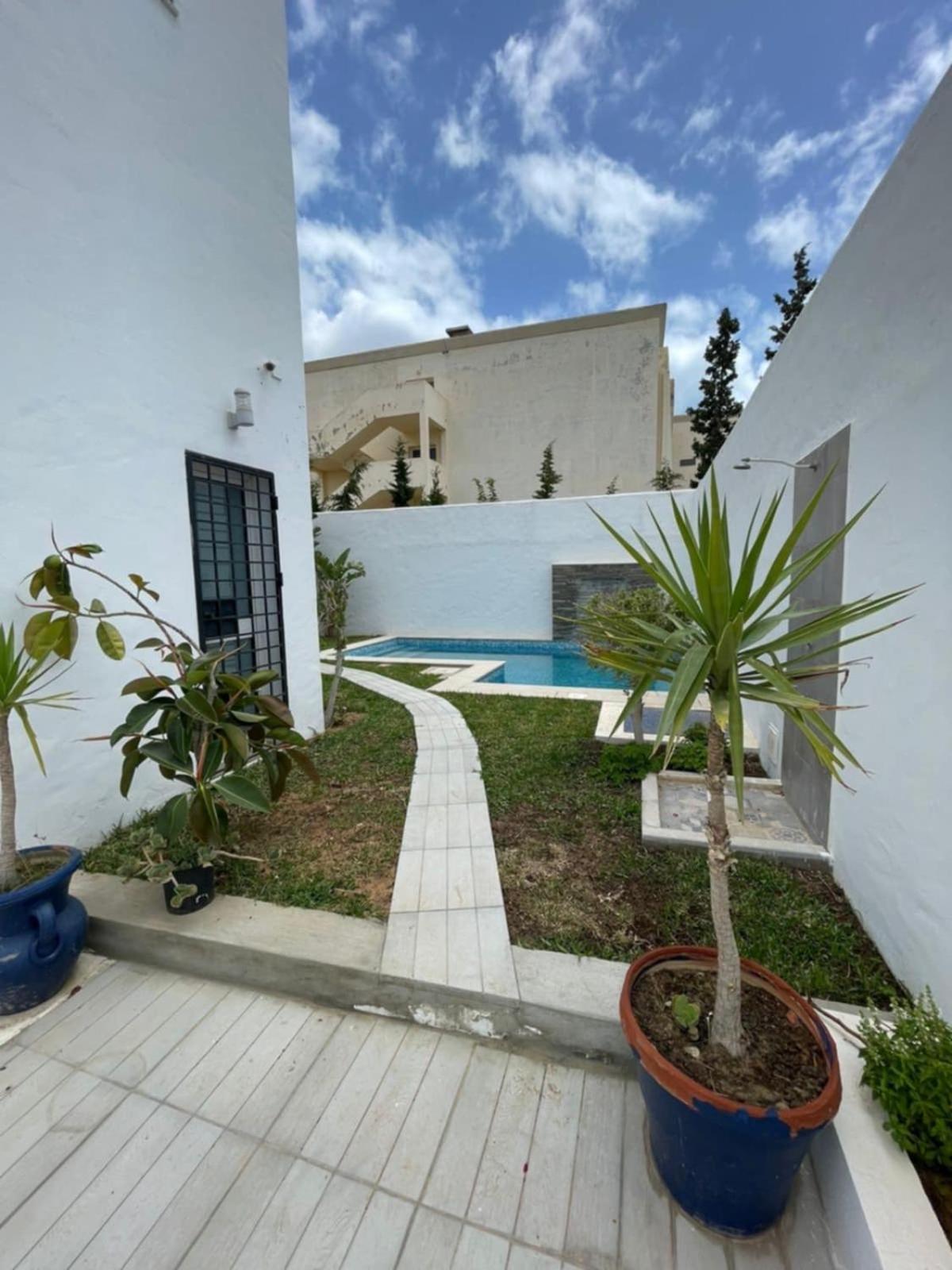 Luxurious 3 Suite villa view 4