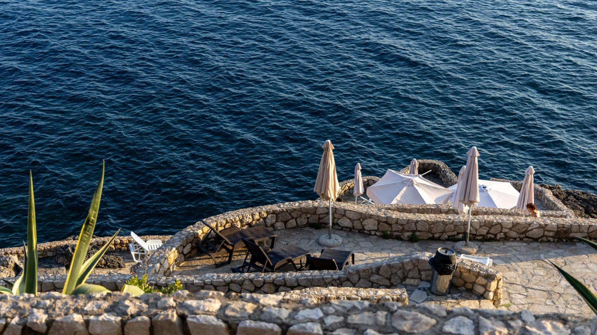Luka private beach