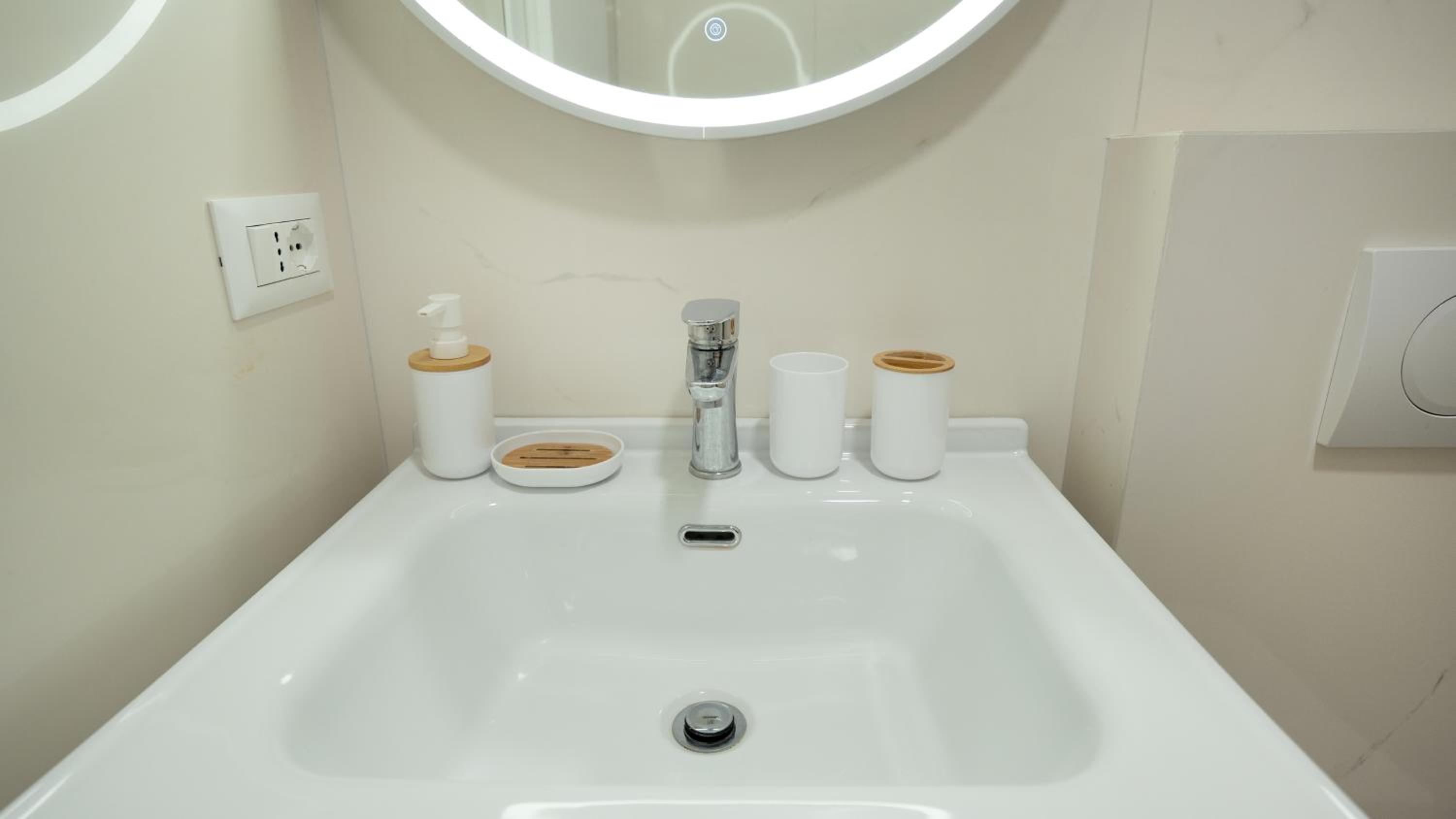 Chic Tirana City Apartment