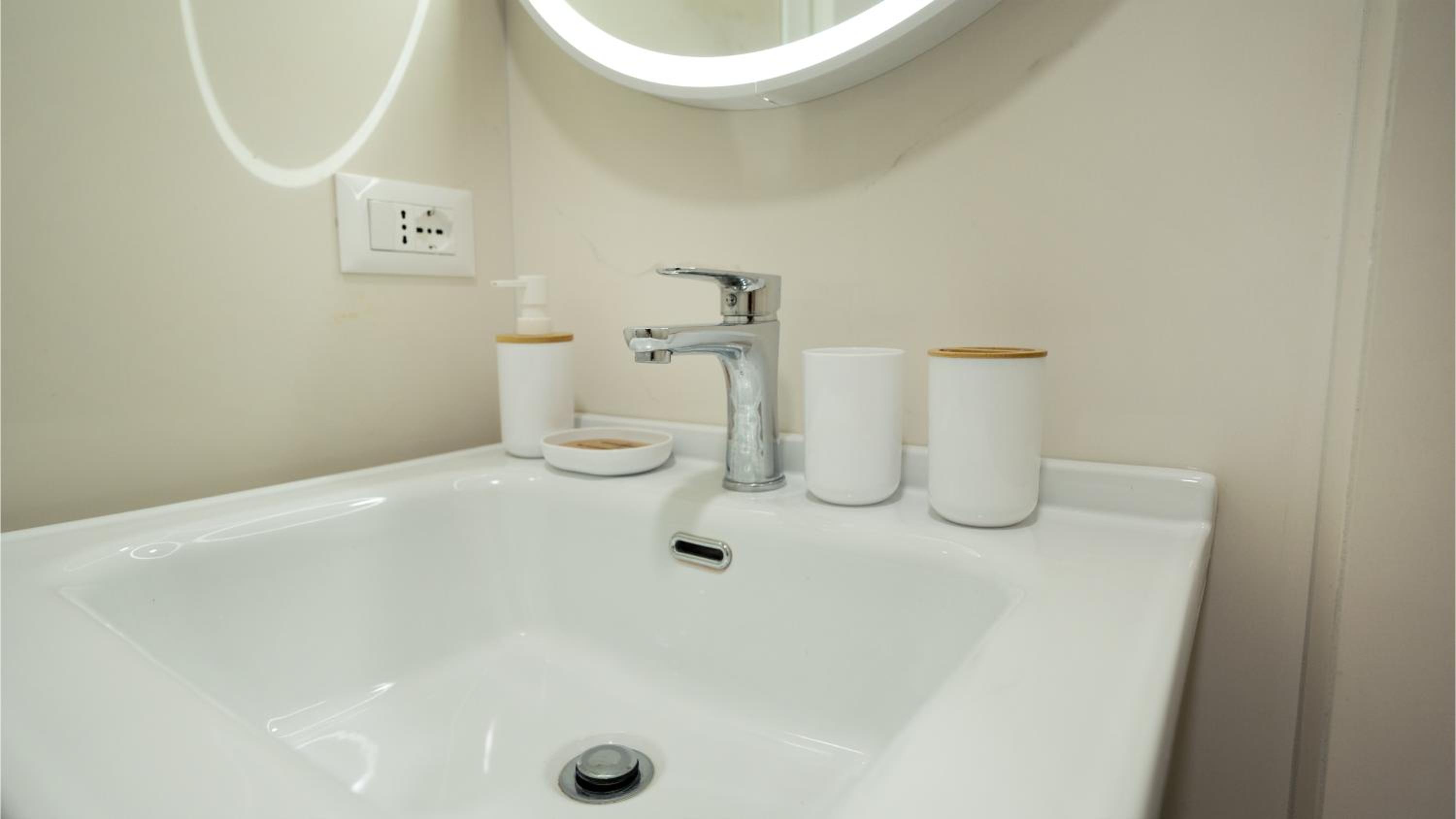 Chic Tirana City Apartment