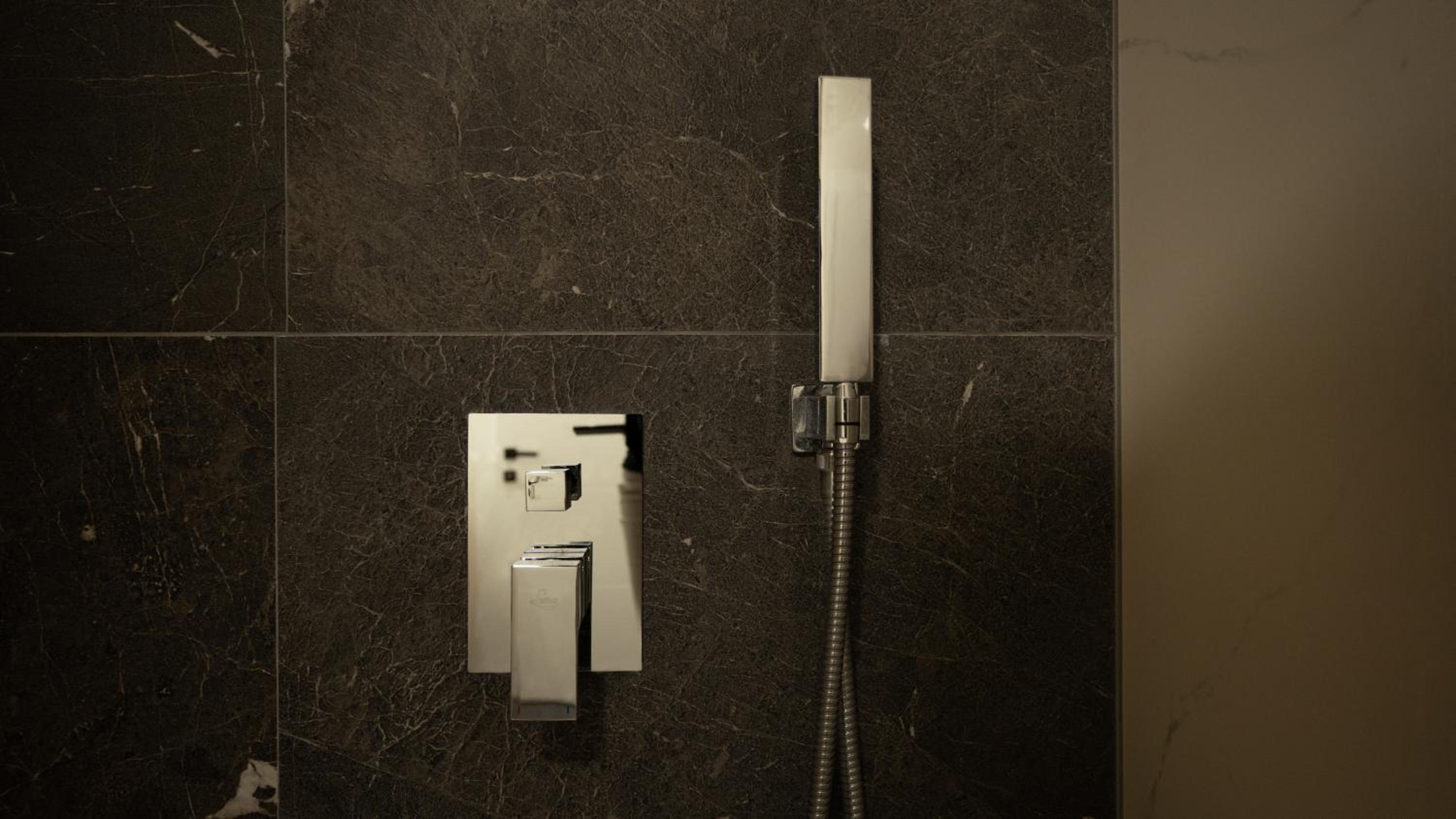 Chic Tirana City Apartment