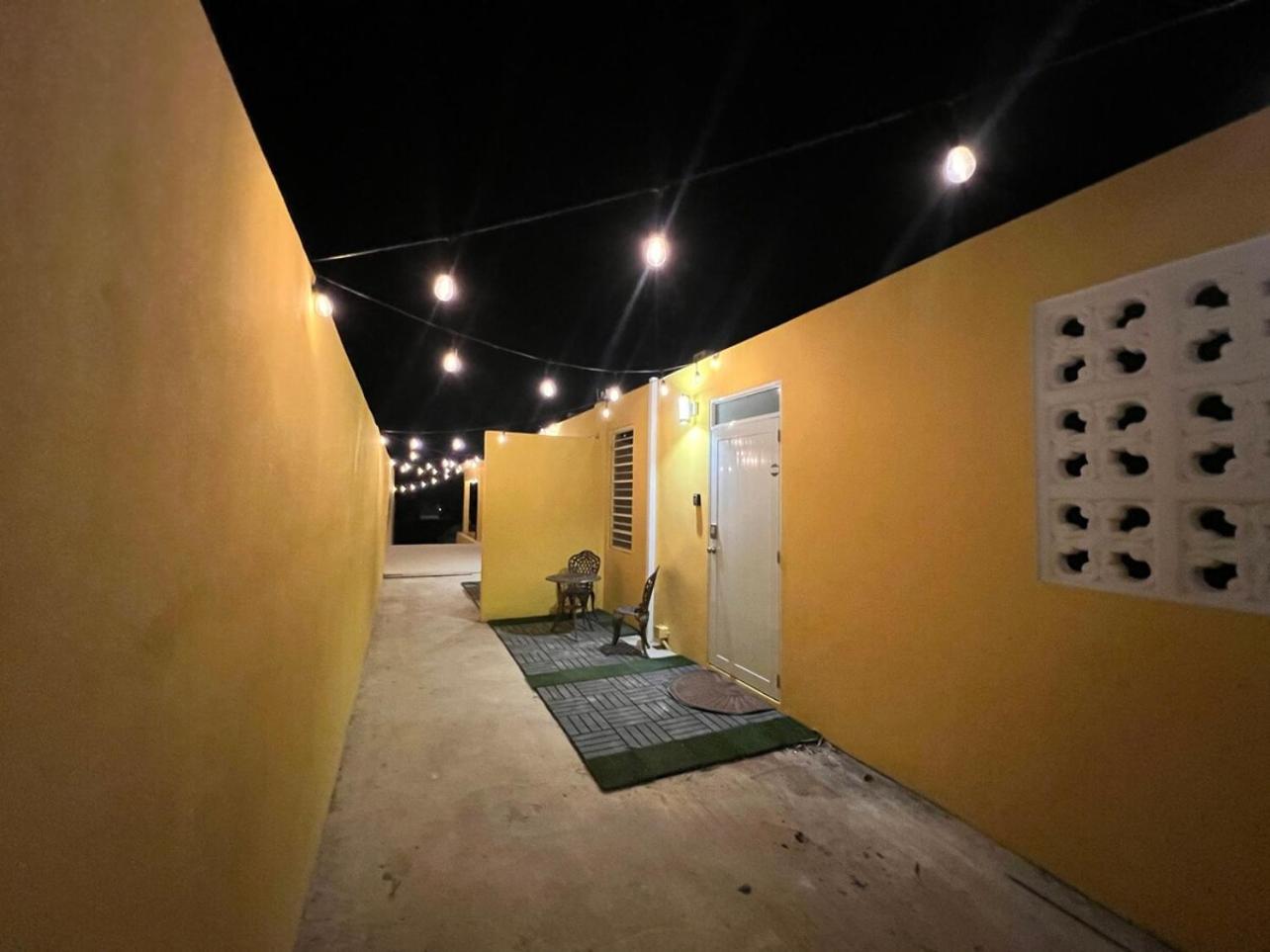 Sunset Room With Folding Wall Access To Pool