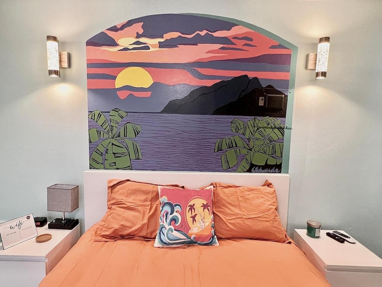 Sunset Room With Folding Wall Access To Pool, photo 30