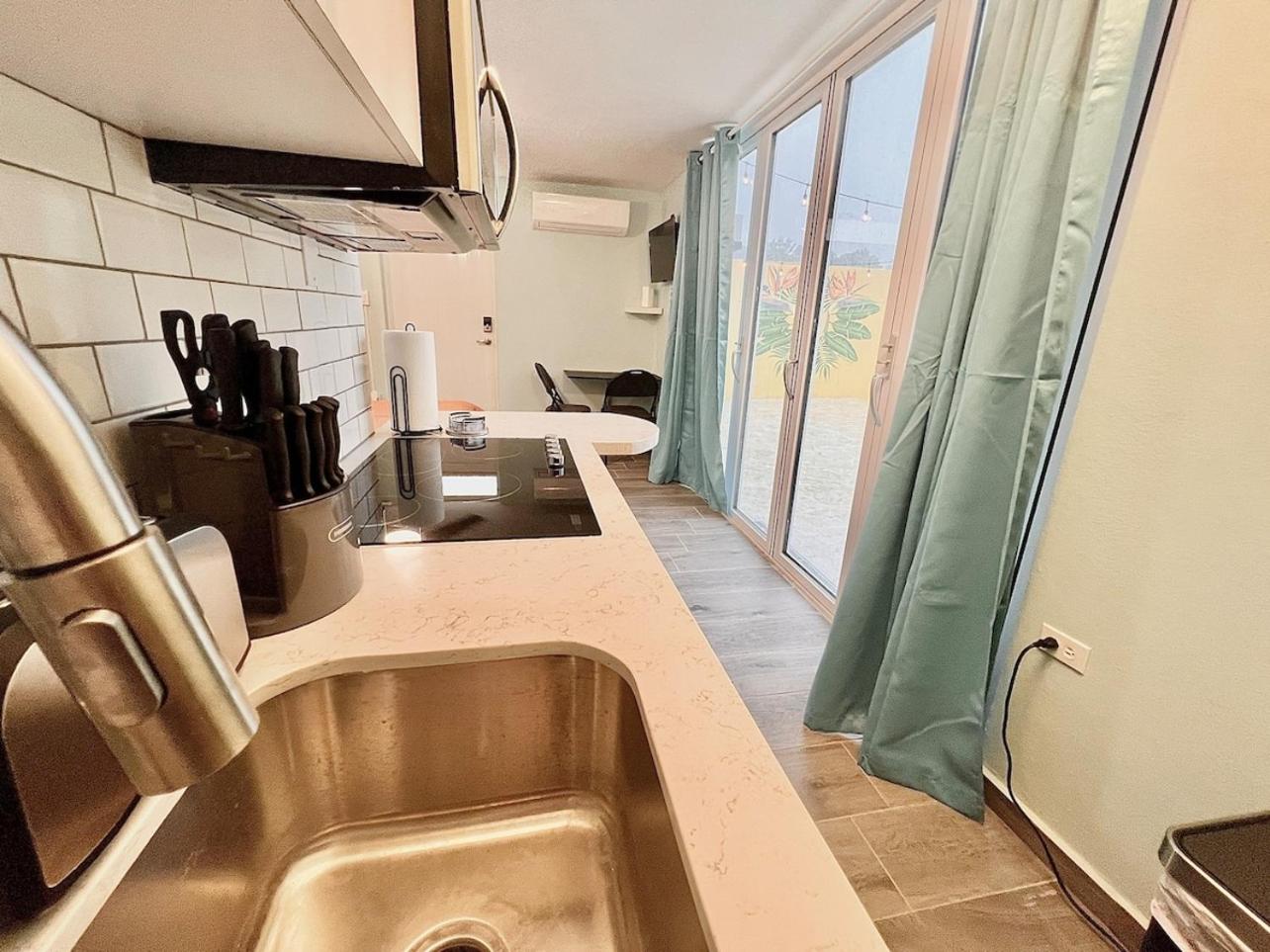 Sunset Room With Folding Wall Access To Pool, photo 14