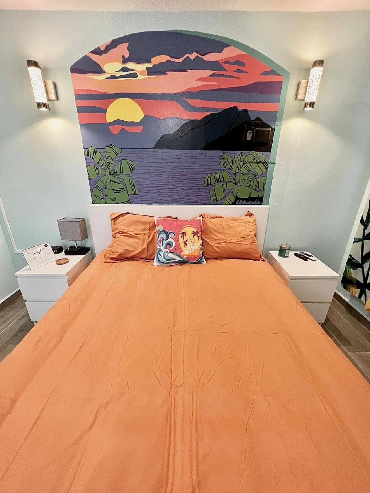 Sunset Room With Folding Wall Access To Pool, photo 43
