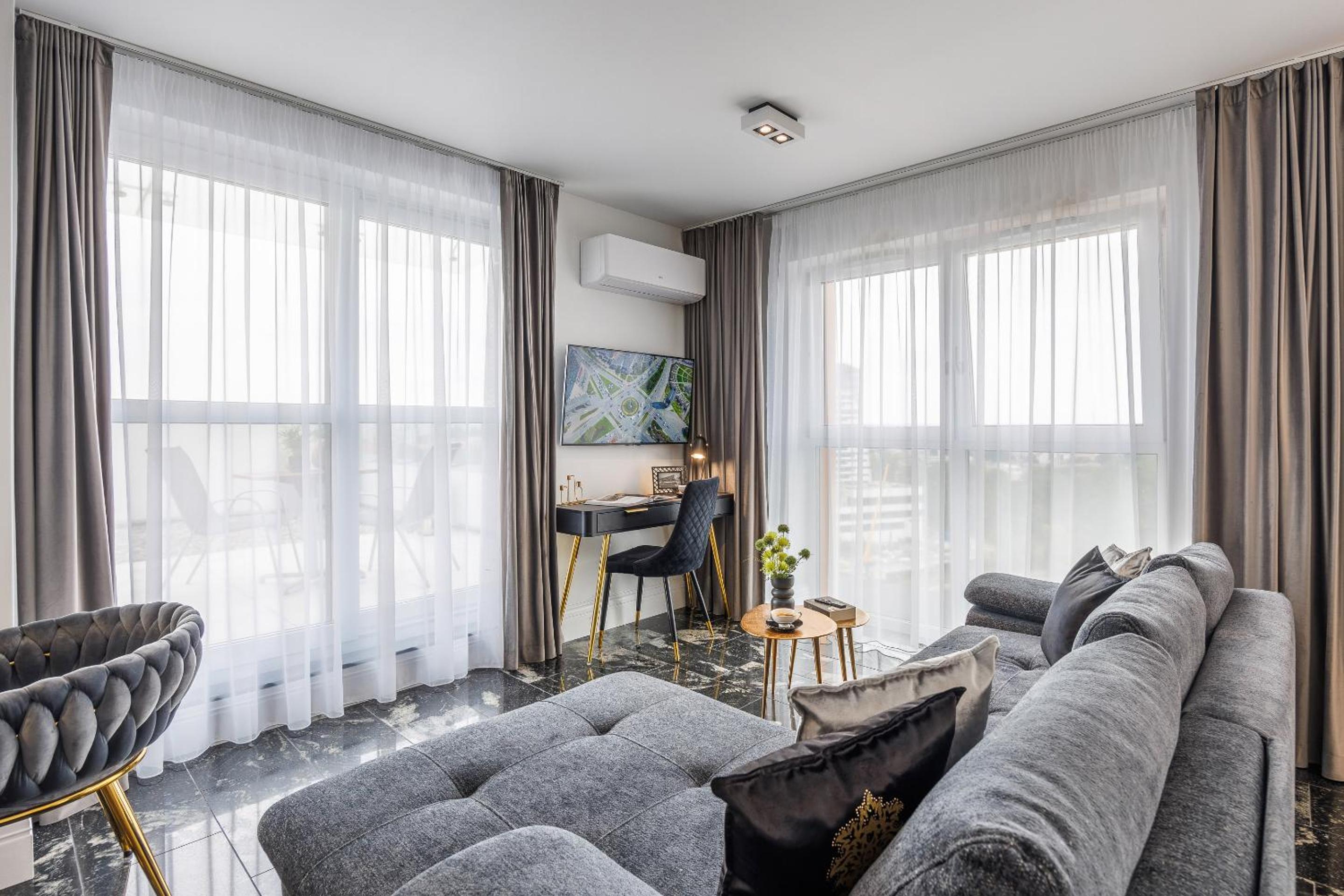 Emihouse Riverside Apartments