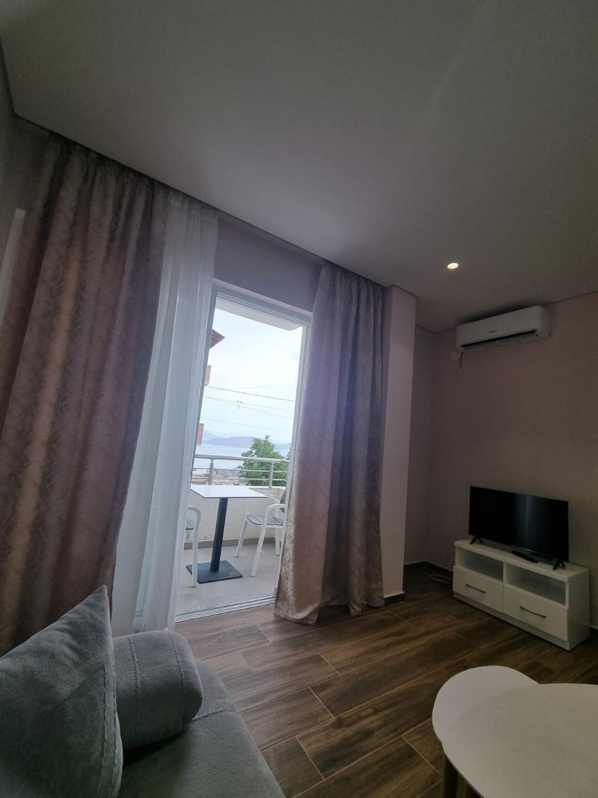 Ares Apartaments