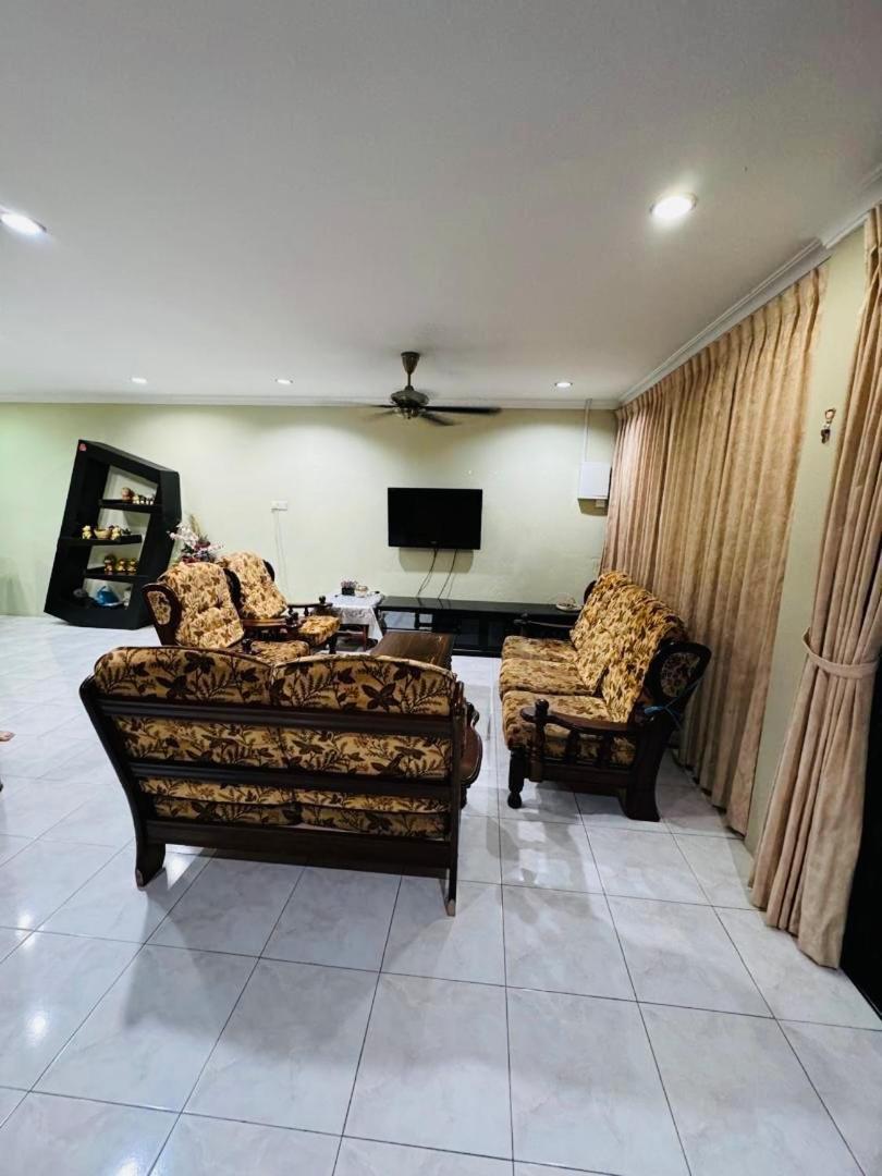Taman Kemena Raya Bintulu Homestay photo 3