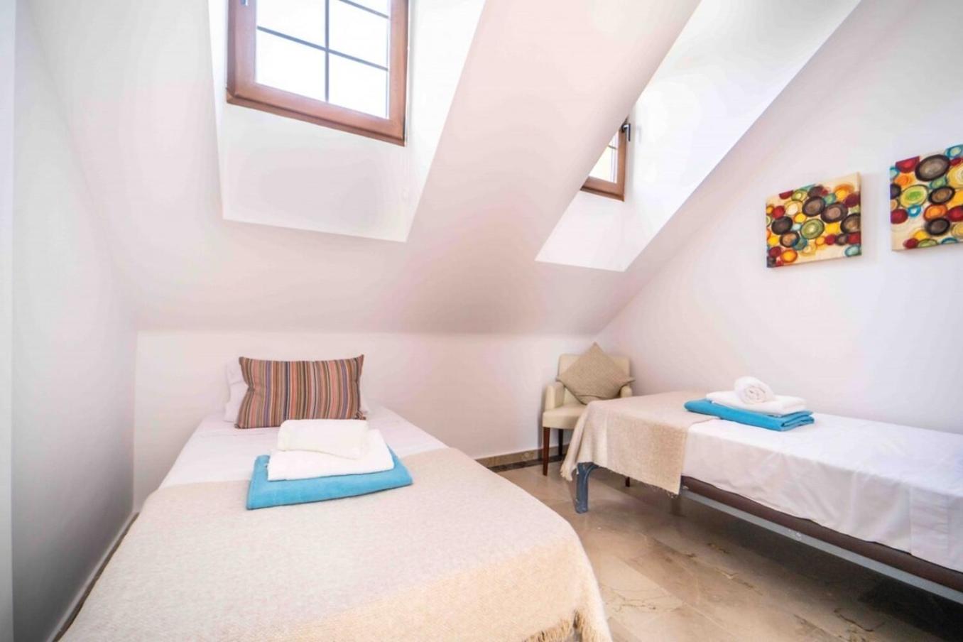 Four Bedroom Townhouse With Communal Pool