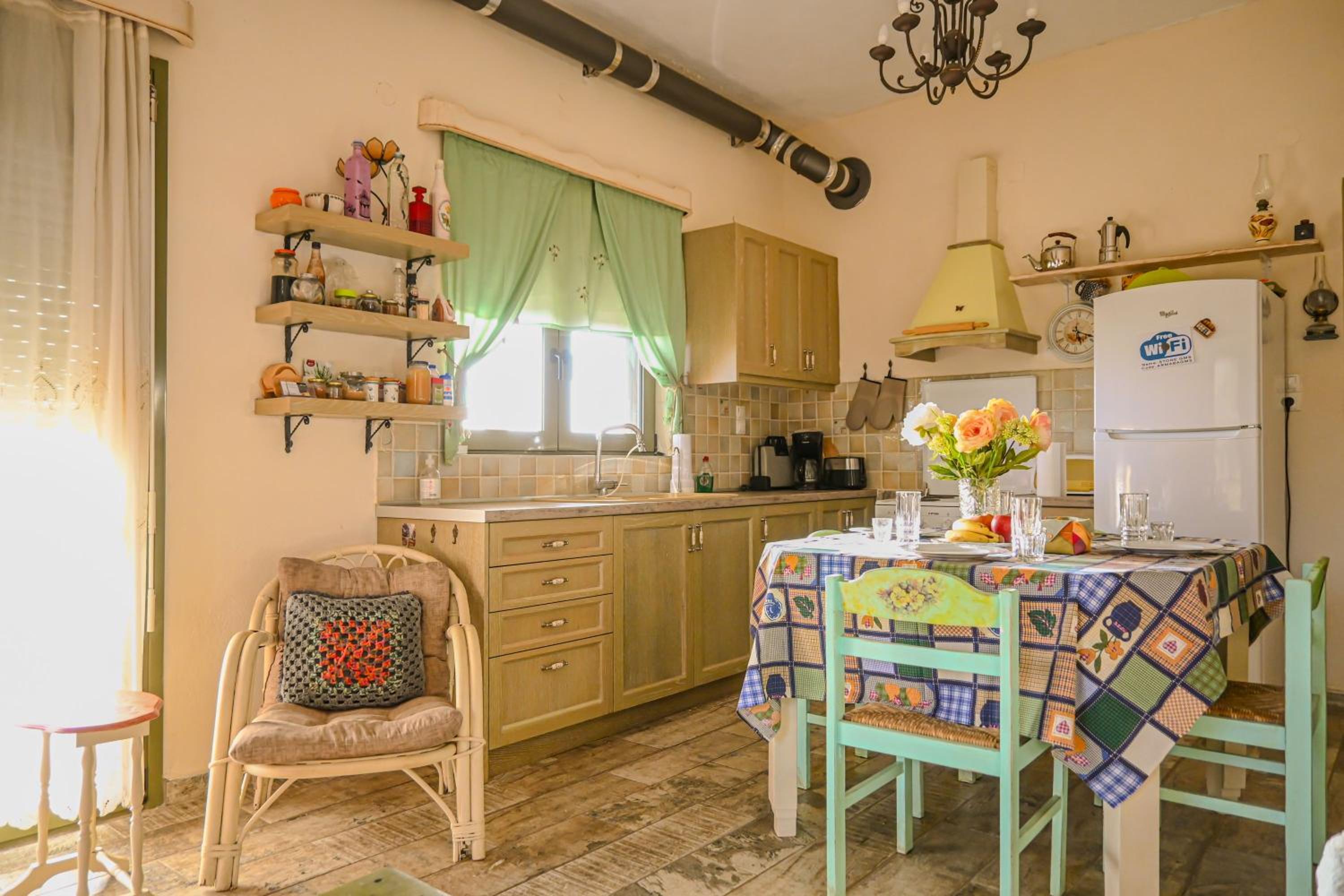 Stone Gea Apartment up floor