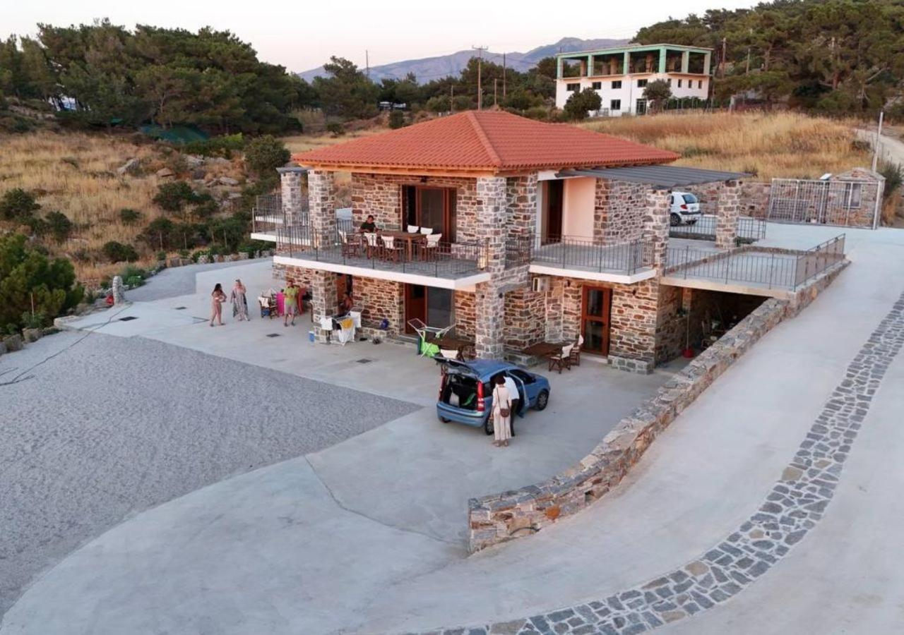 Lithos Apartments
