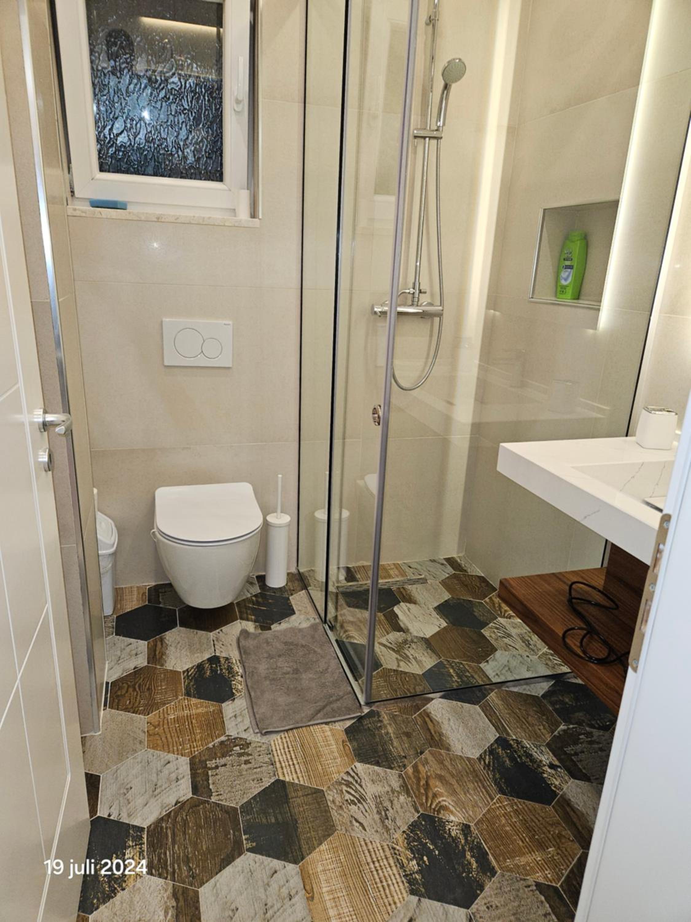 Alidas Gold Apartment 1