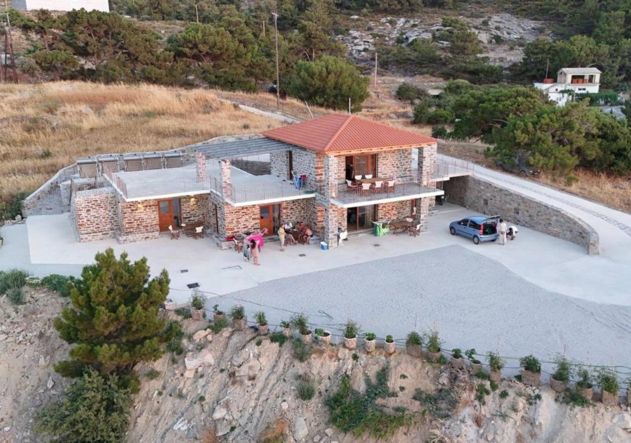 Lithos Apartments