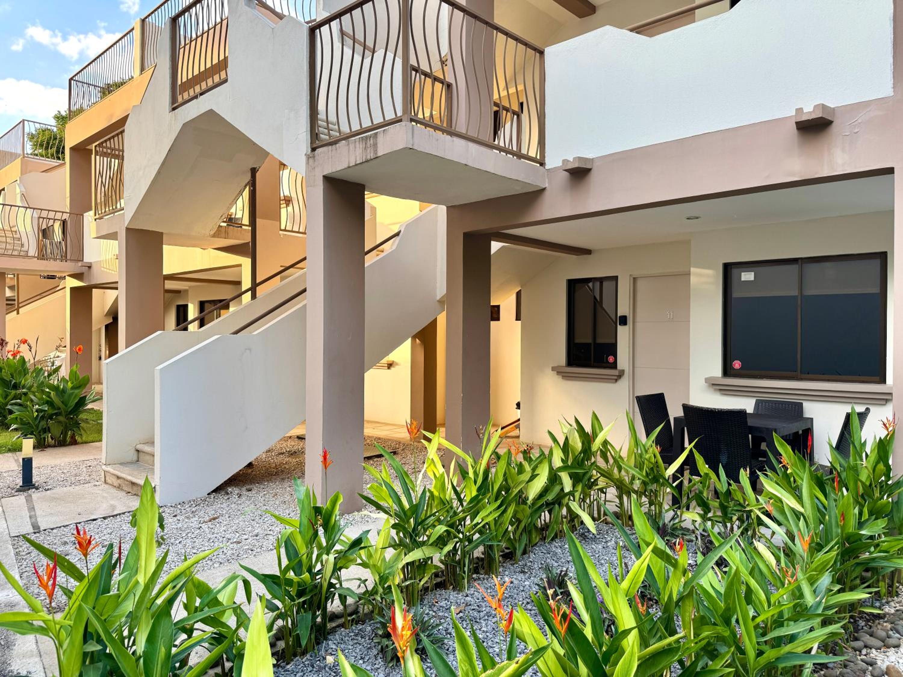 Casa Limonada Ground Condo