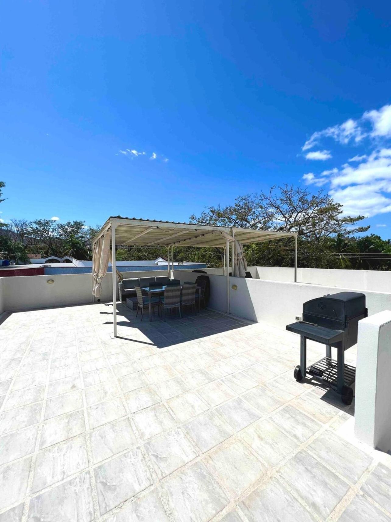 Discounted - PuraVida Escape and rooftop terrace