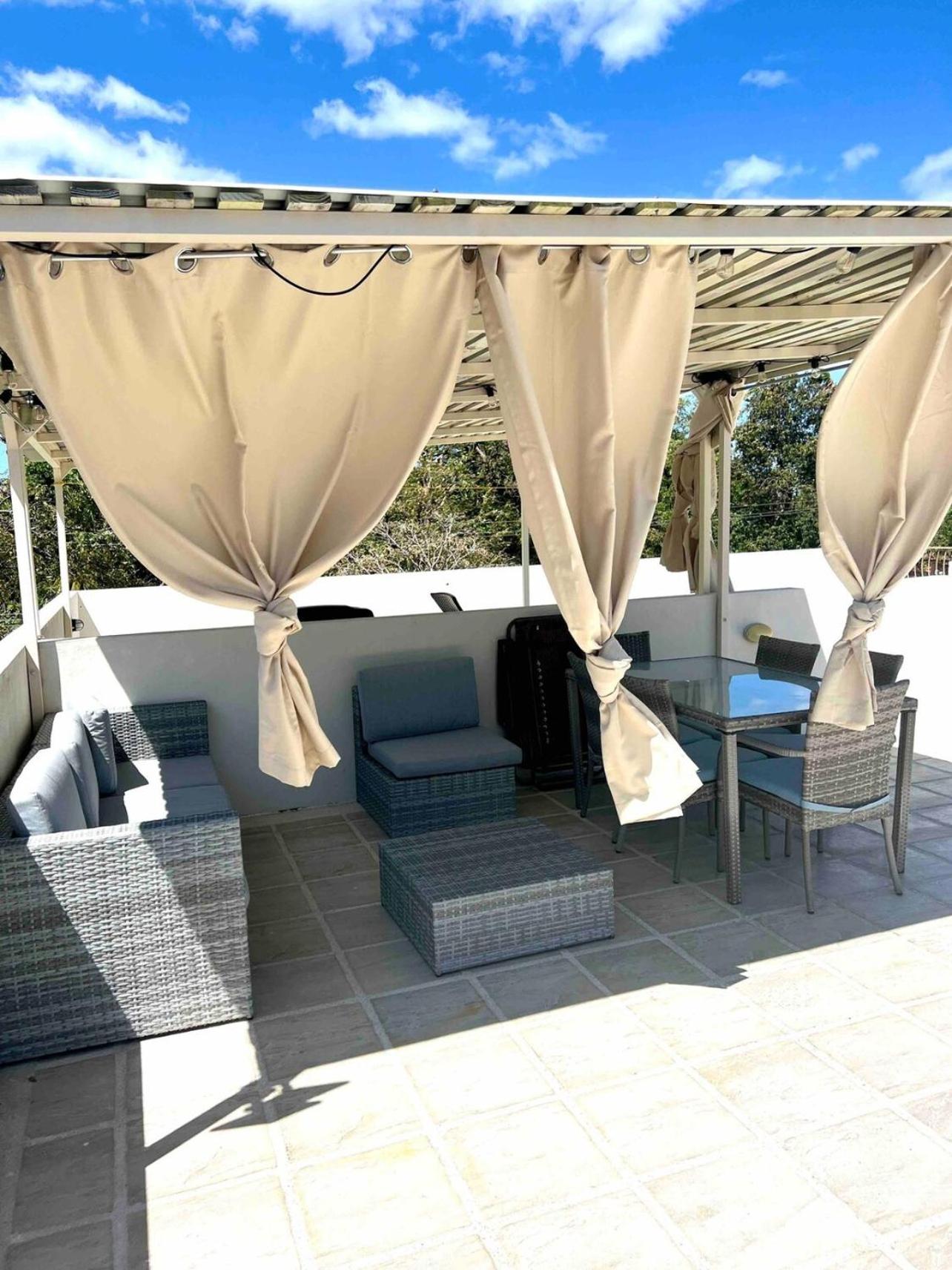 Discounted - PuraVida Escape and rooftop terrace