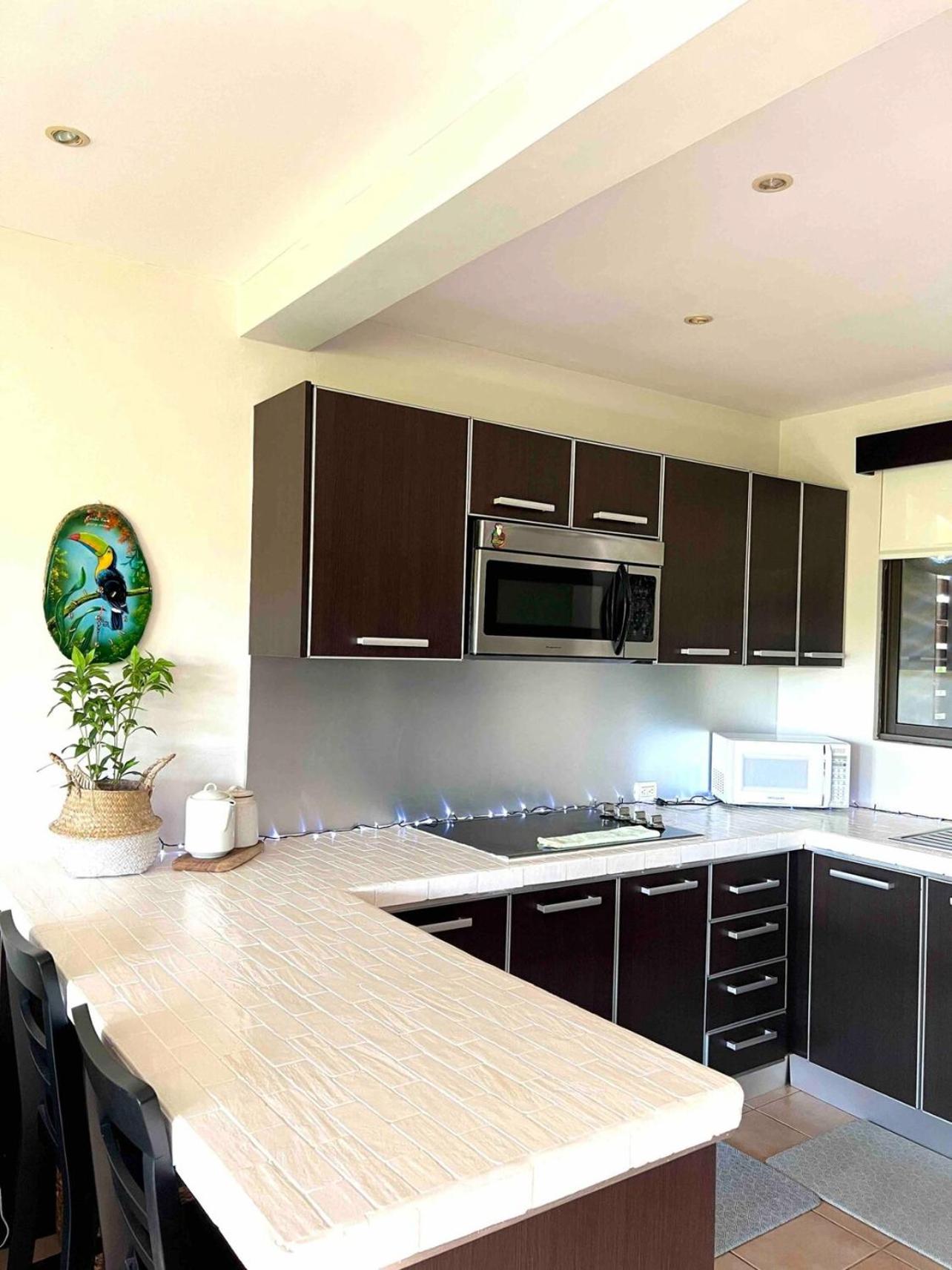 Stylish & Comfortable Condo with Balconies