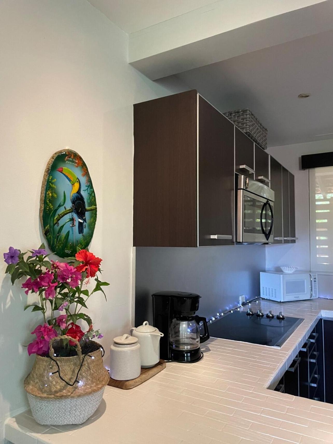 Stylish & Comfortable Condo with Balconies