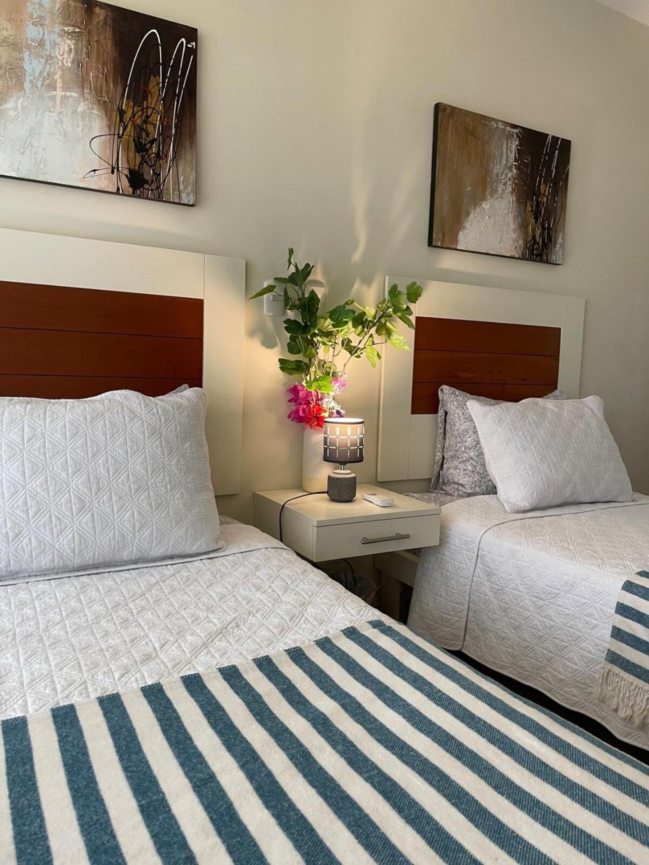 Stylish & Comfortable Condo with Balconies