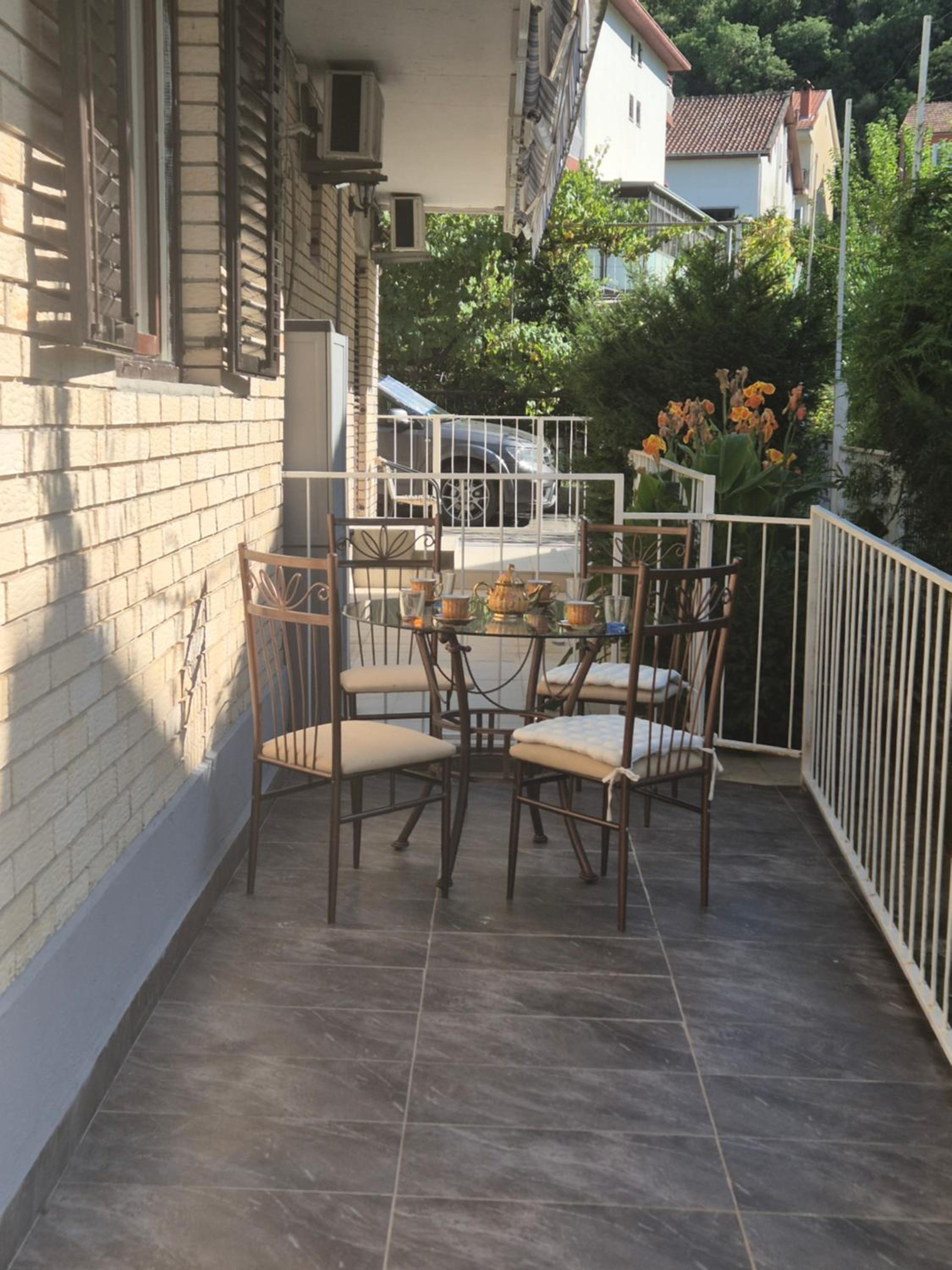 E&E Apartments Green Oasis