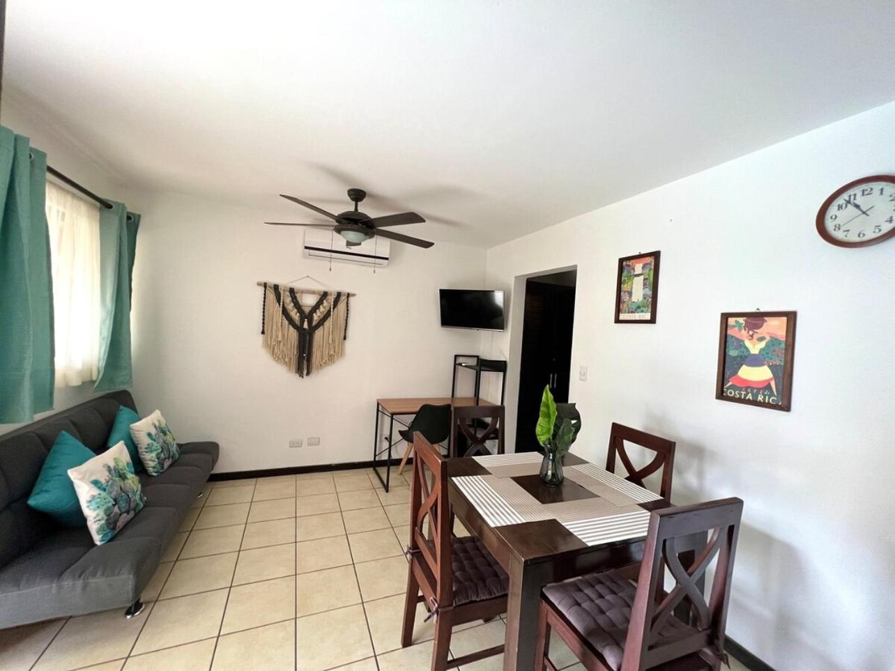 Cocomarindo Breeze Condo and Amazing Pool