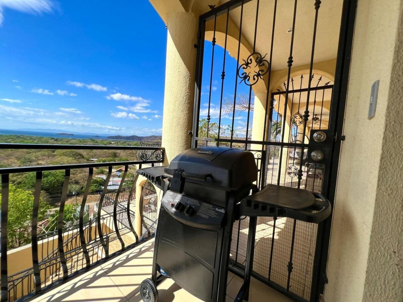 Ocean View Lux And Style Condo