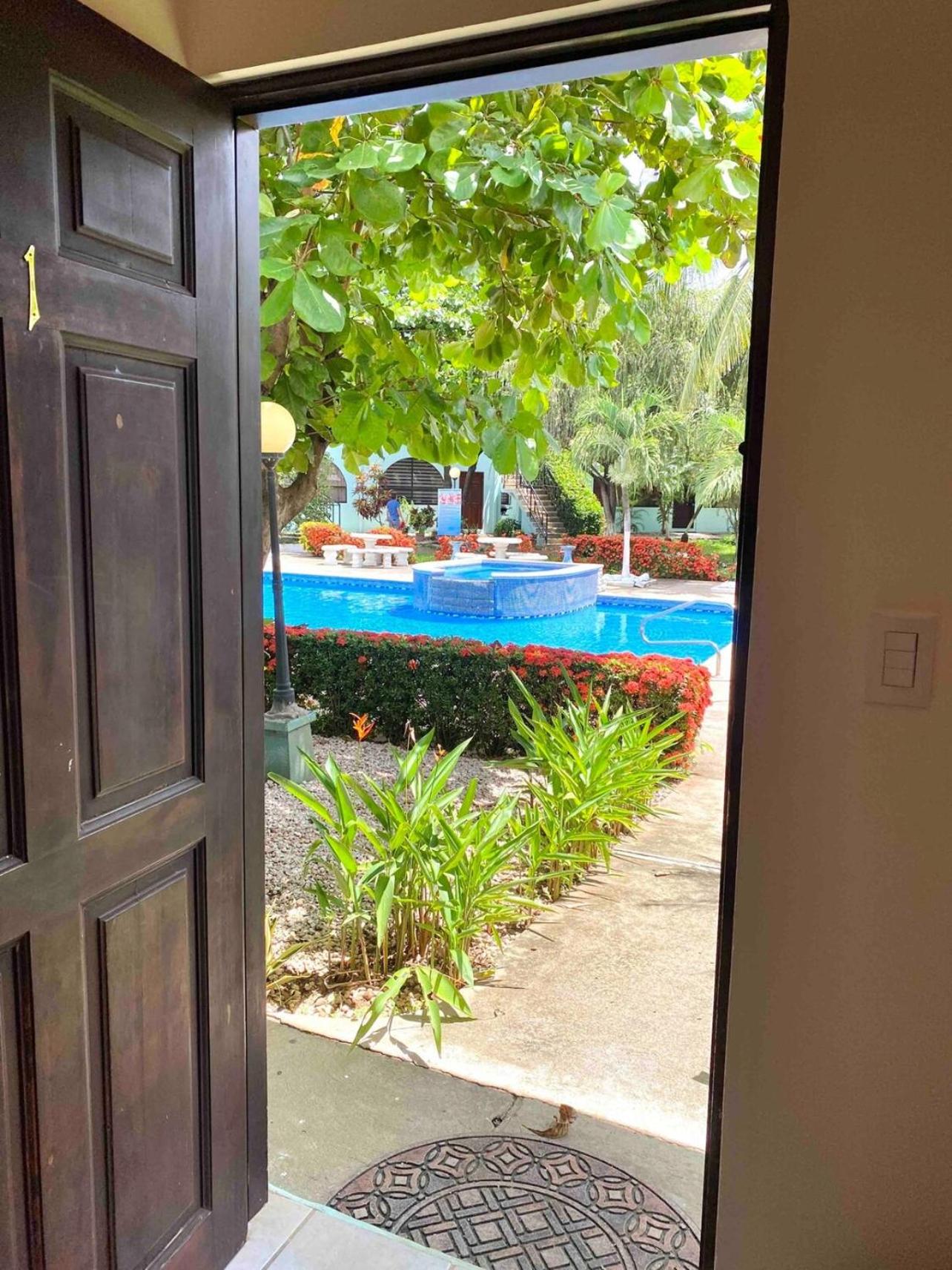 Turquoise Deep Dive Single Storey Condo