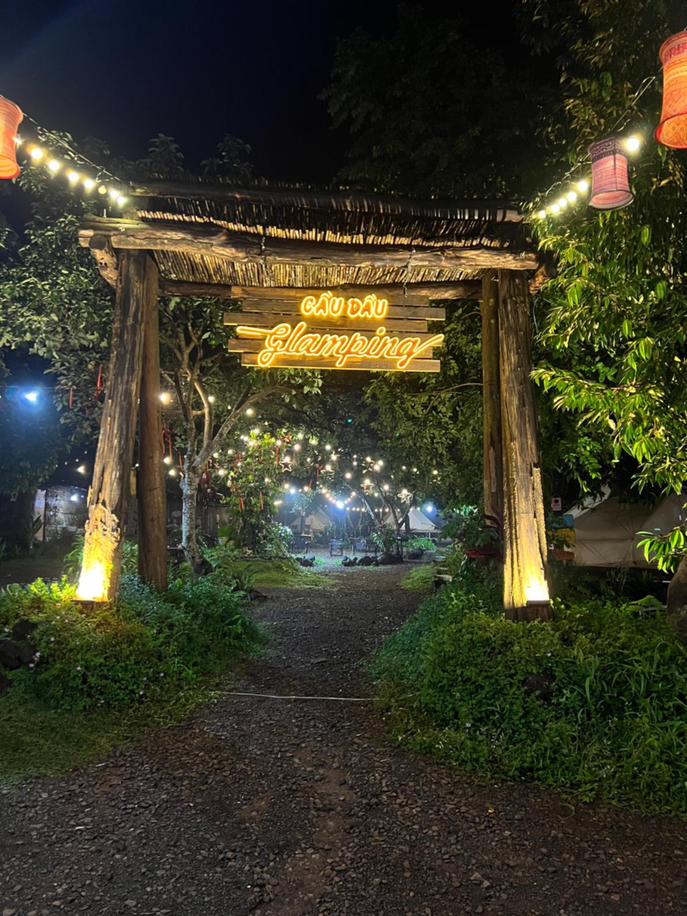 Khu Sinh Thái Ẩm Thực Cầu Dầu Glamping view 3