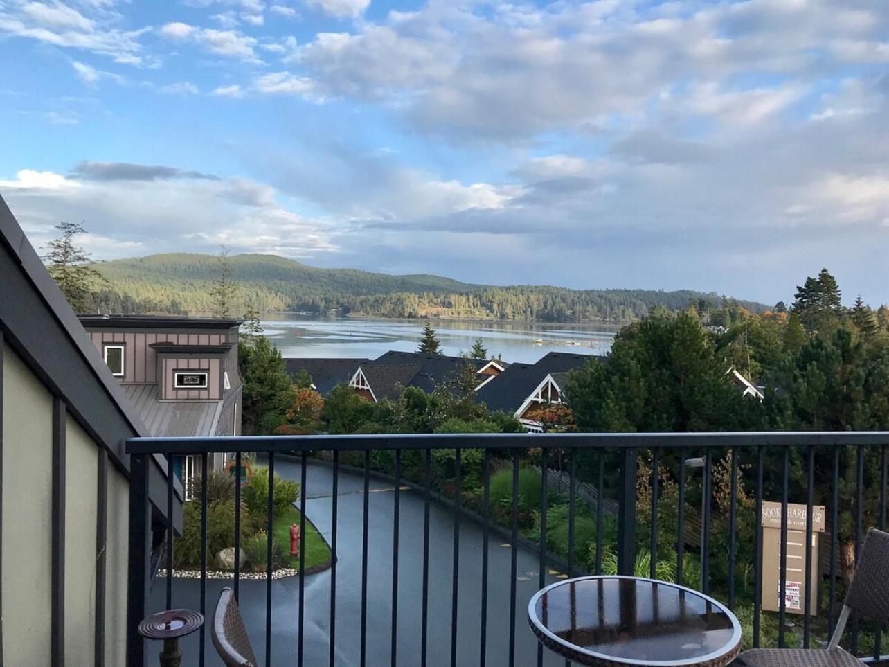 Sooke Vacations - Sooke Harbour Townhouse - Property Image 1