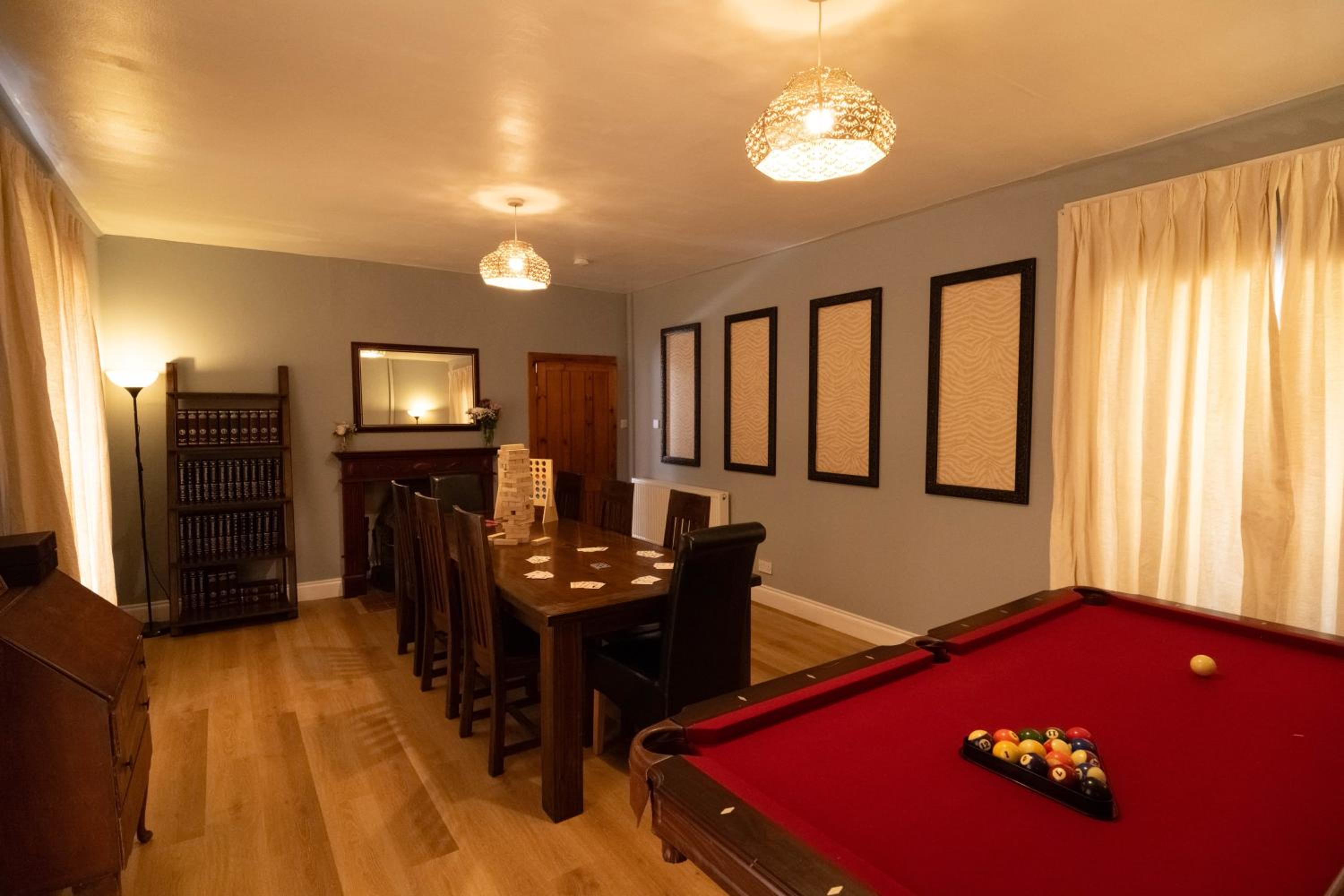 Large country house with garden, outdoor spa area & games room with Hot Tub and Fire Pit view 5