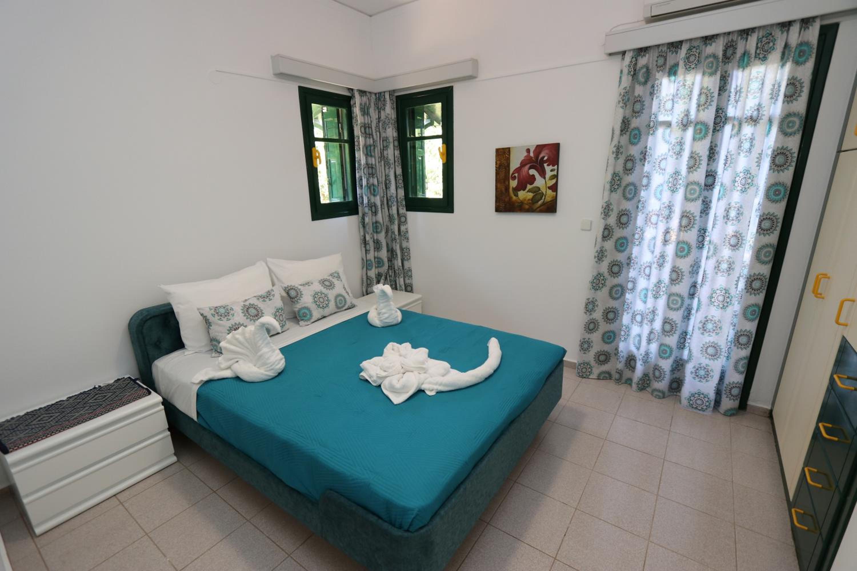 Zorbas Suites