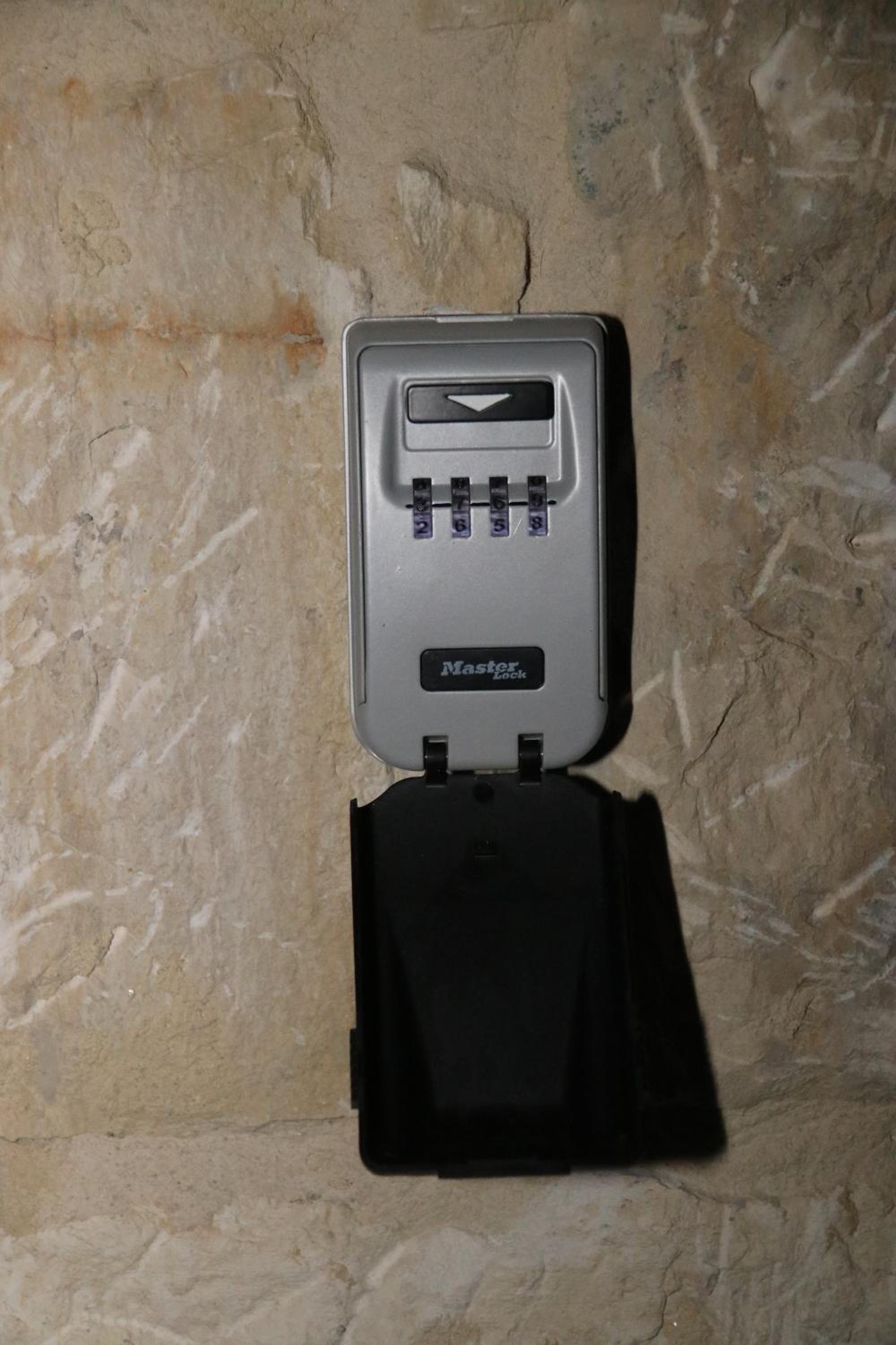Zorbas Suites